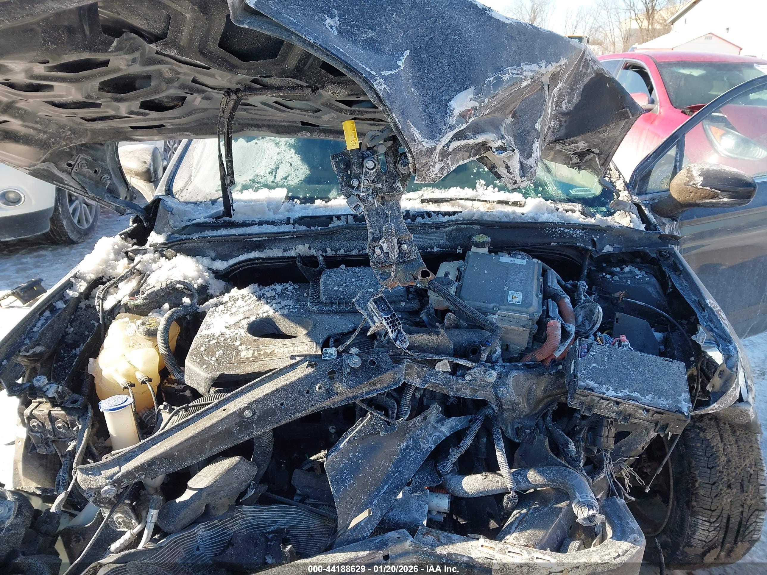 FORD FUSION image 10
