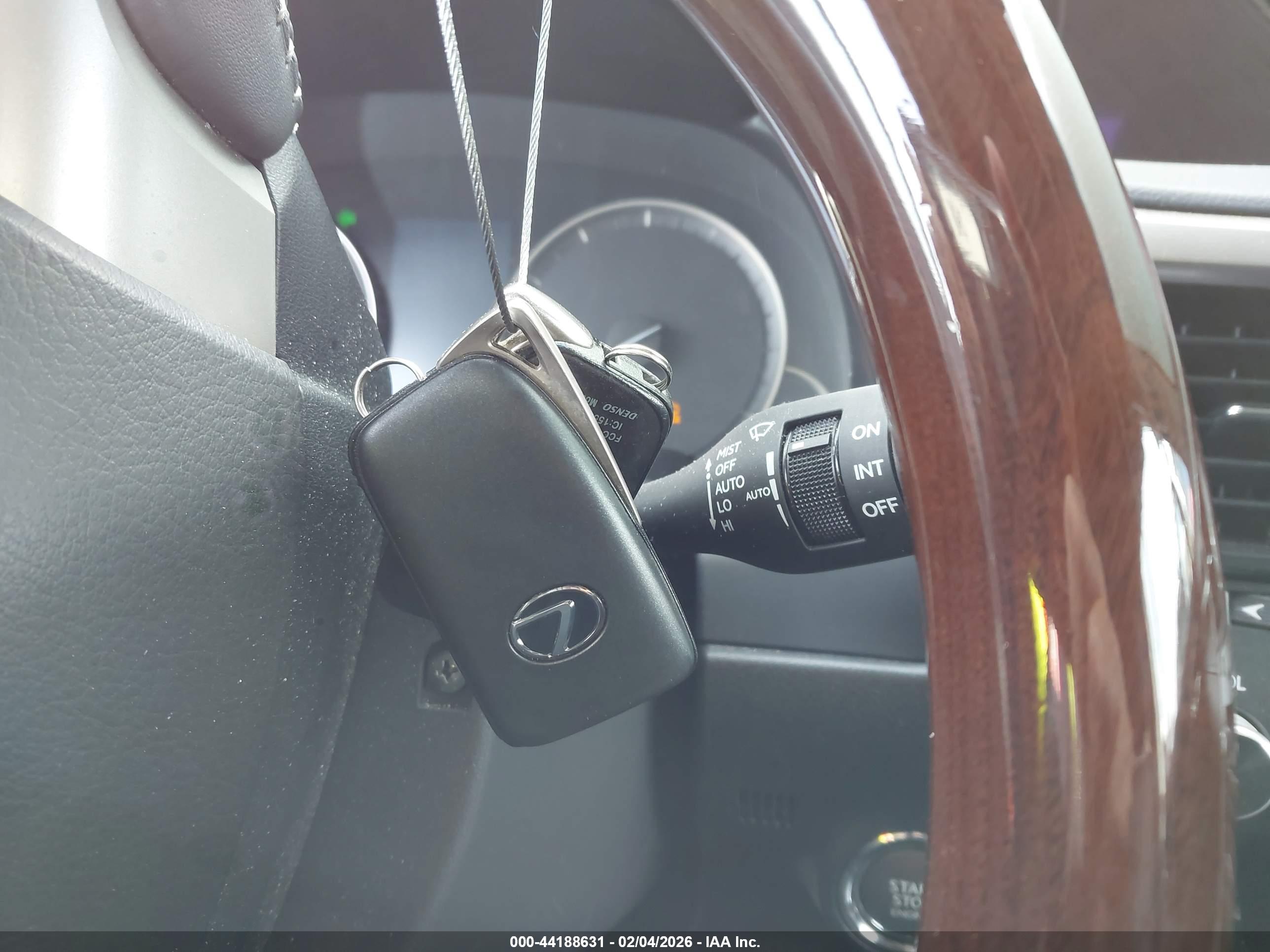 LEXUS RX image 11