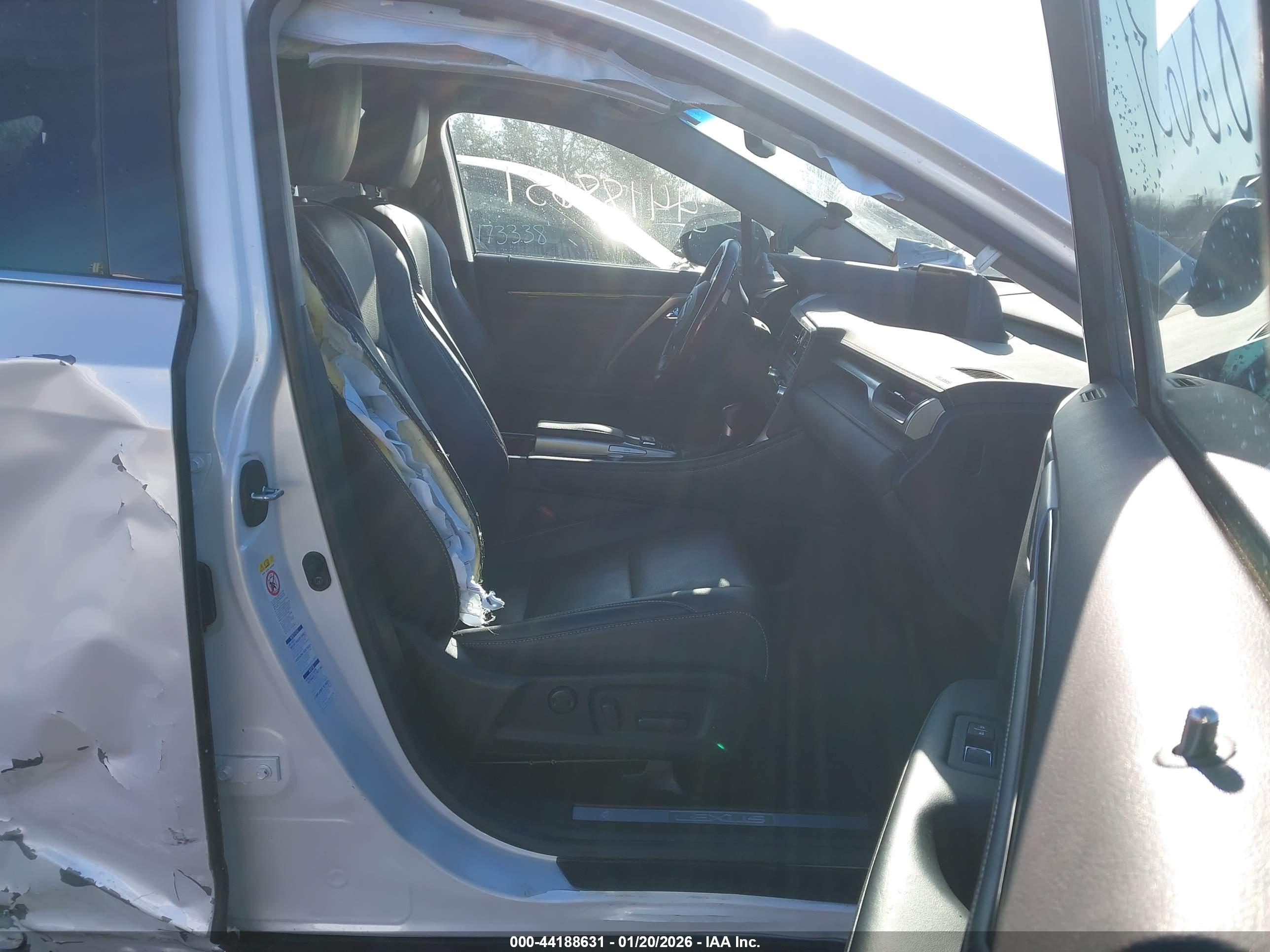 LEXUS RX image 5