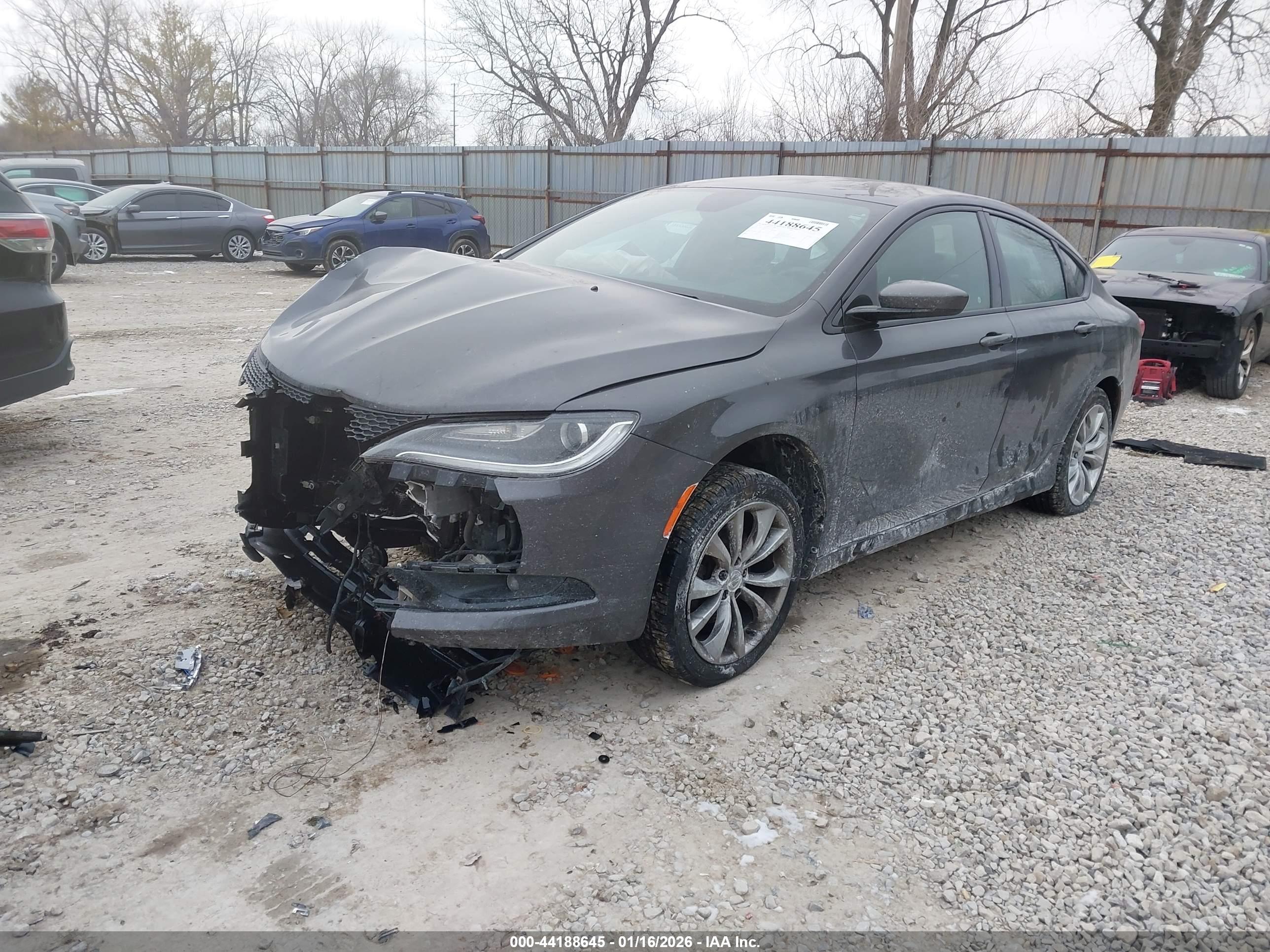 CHRYSLER 200 image 2