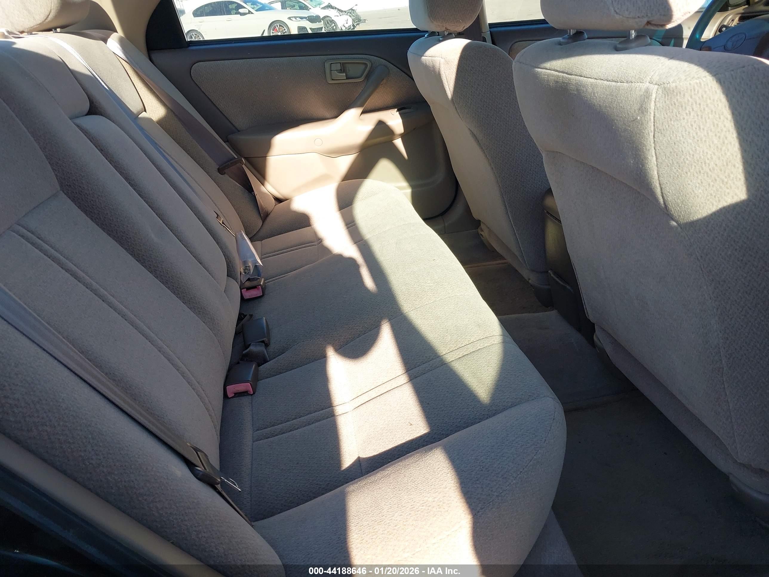 TOYOTA CAMRY image 8