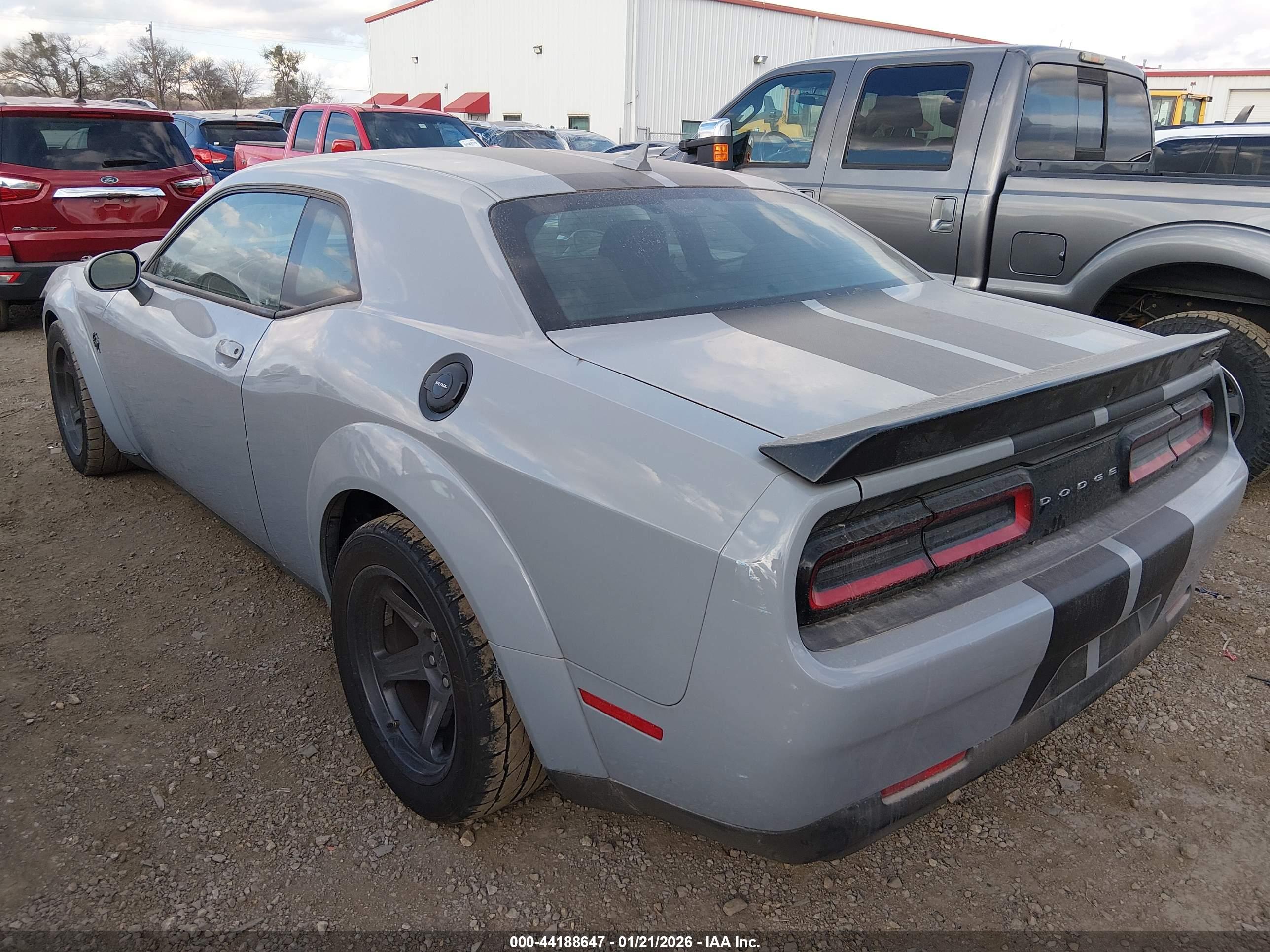 DODGE CHALLENGER image 3