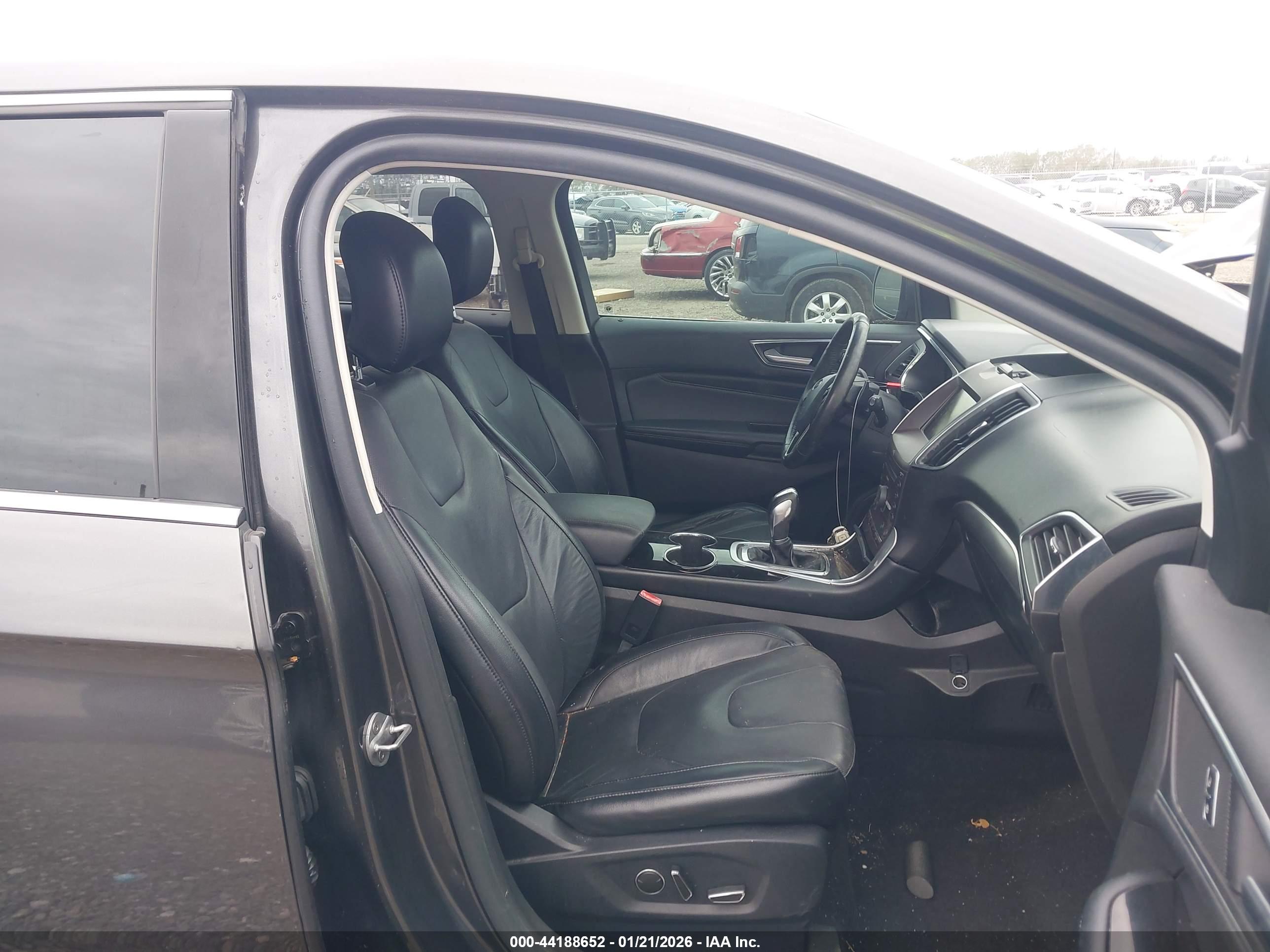 FORD EDGE image 5