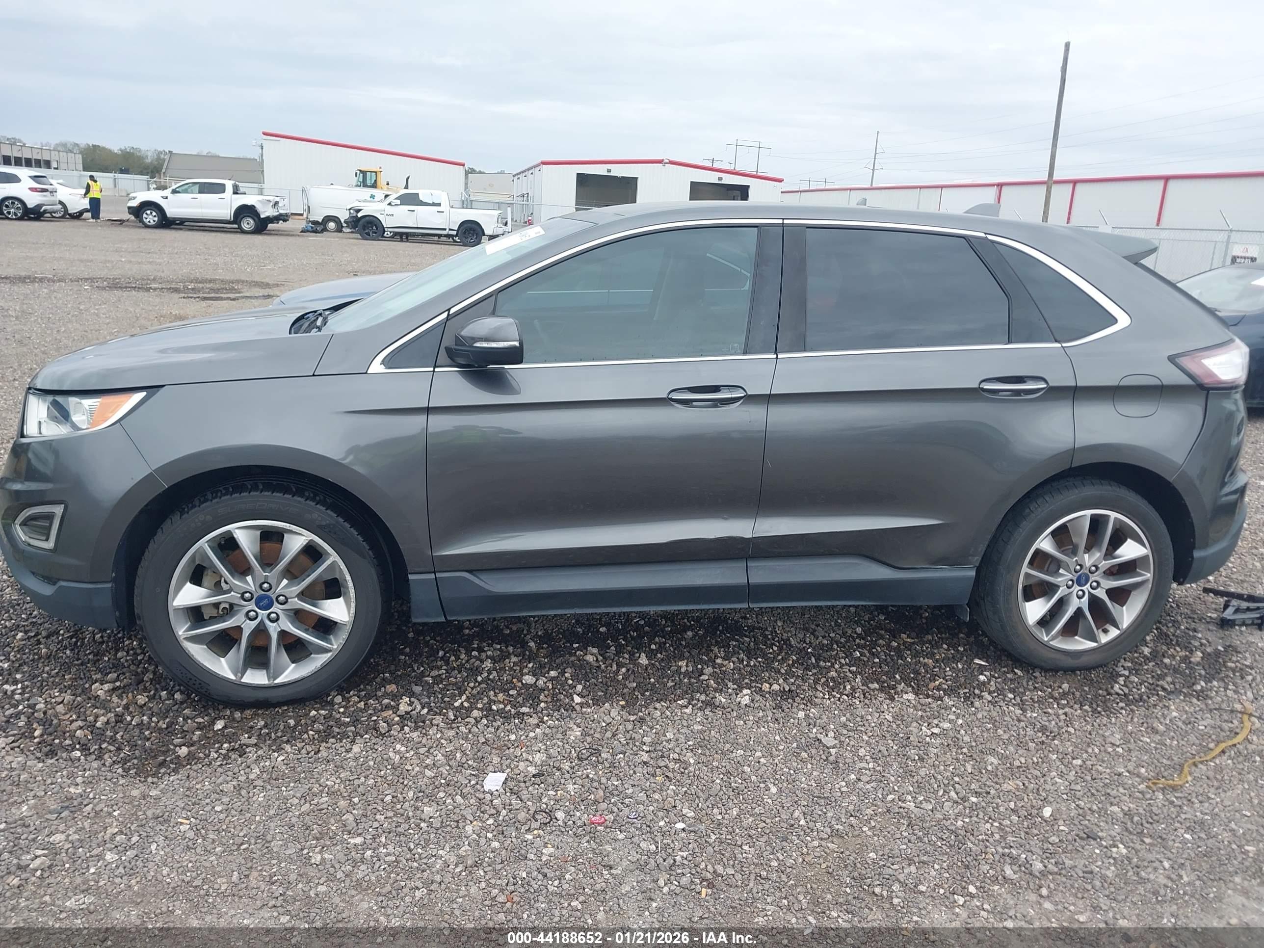 FORD EDGE image 6