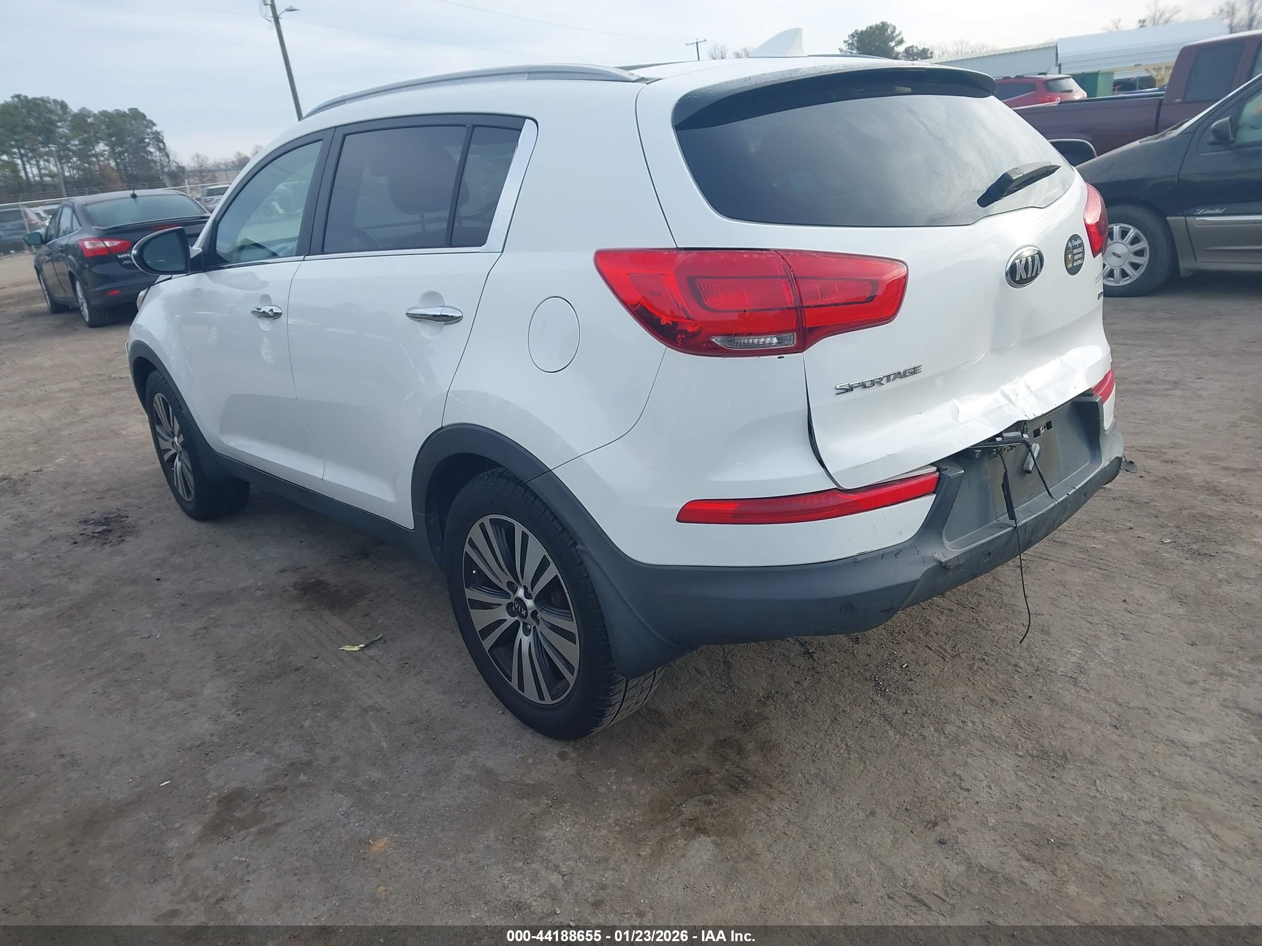 KIA SPORTAGE image 3
