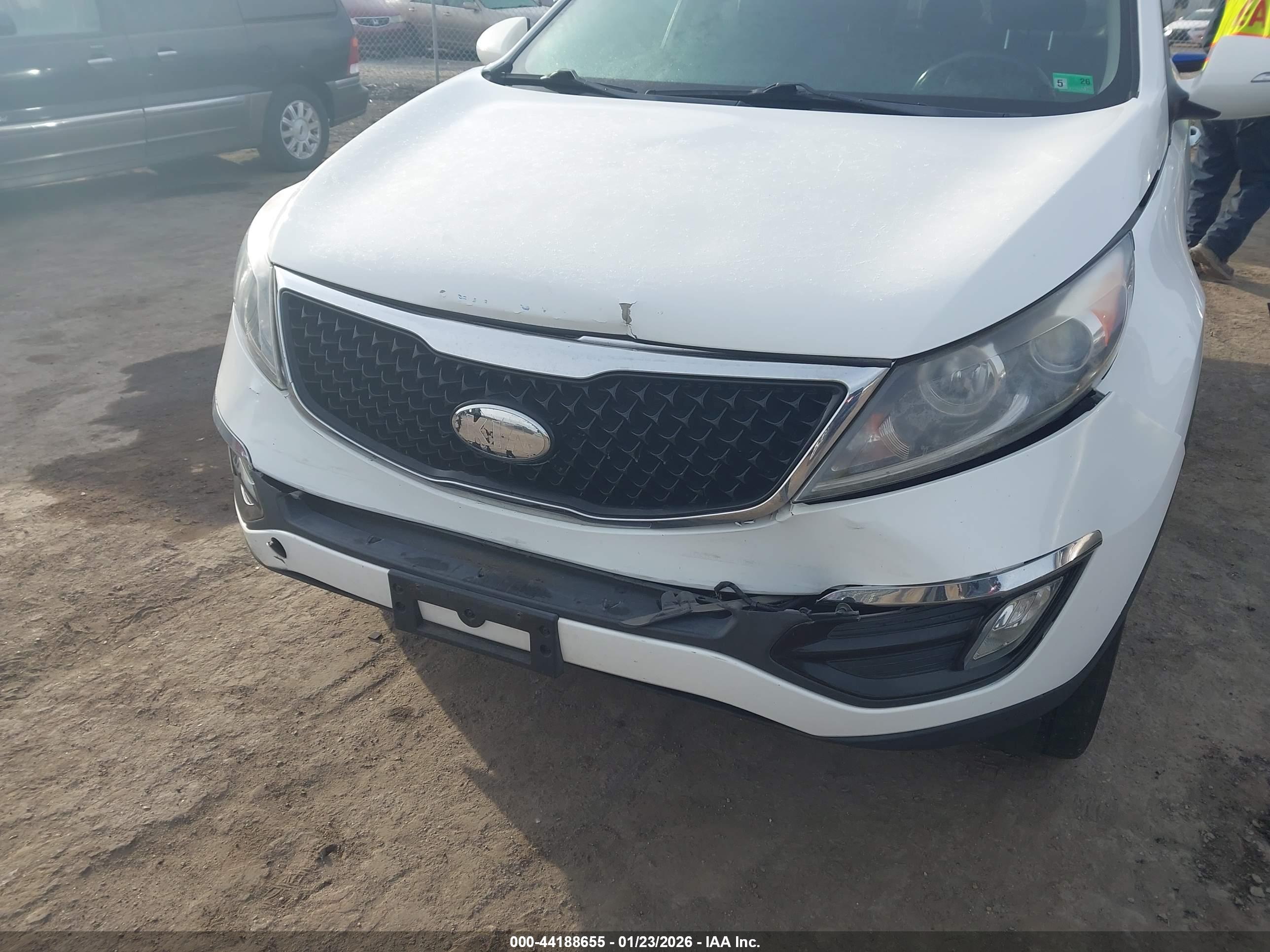KIA SPORTAGE image 6