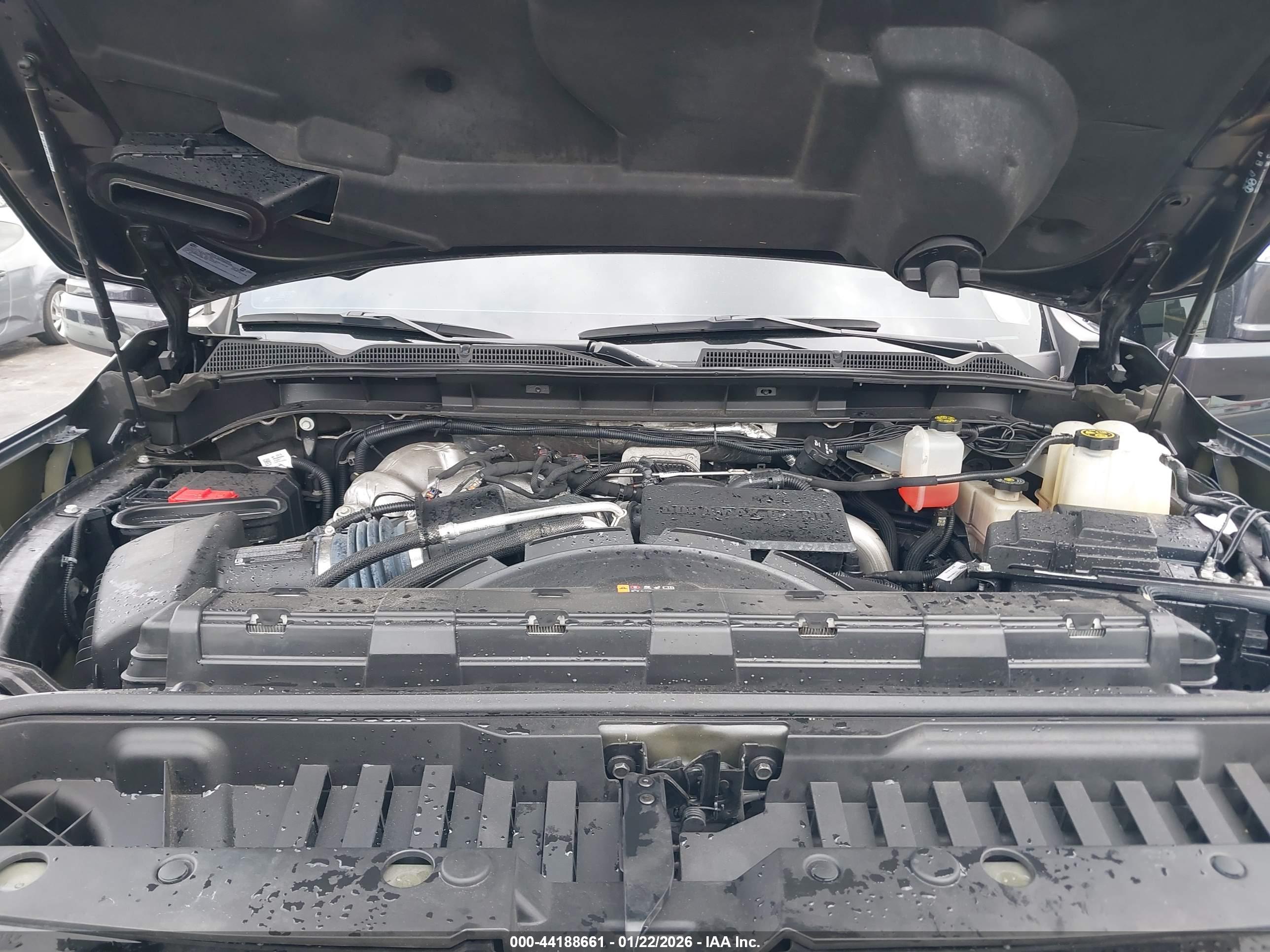 GMC SIERRA image 10
