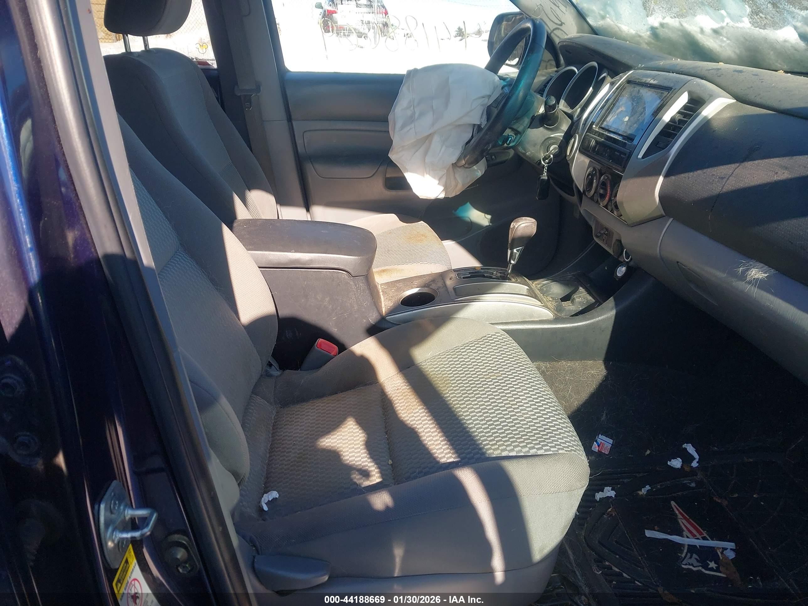 TOYOTA TACOMA image 5