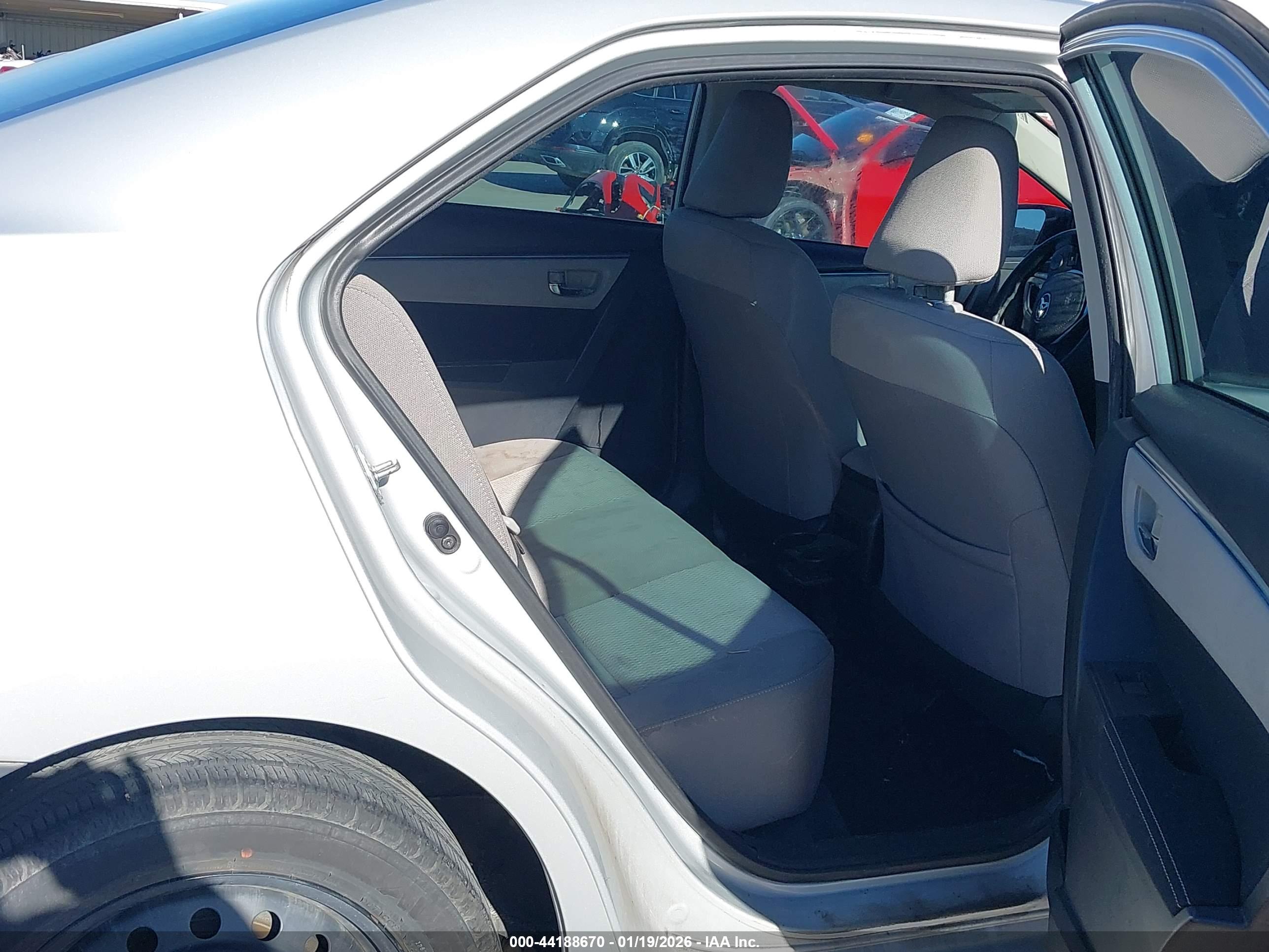 TOYOTA COROLLA image 8