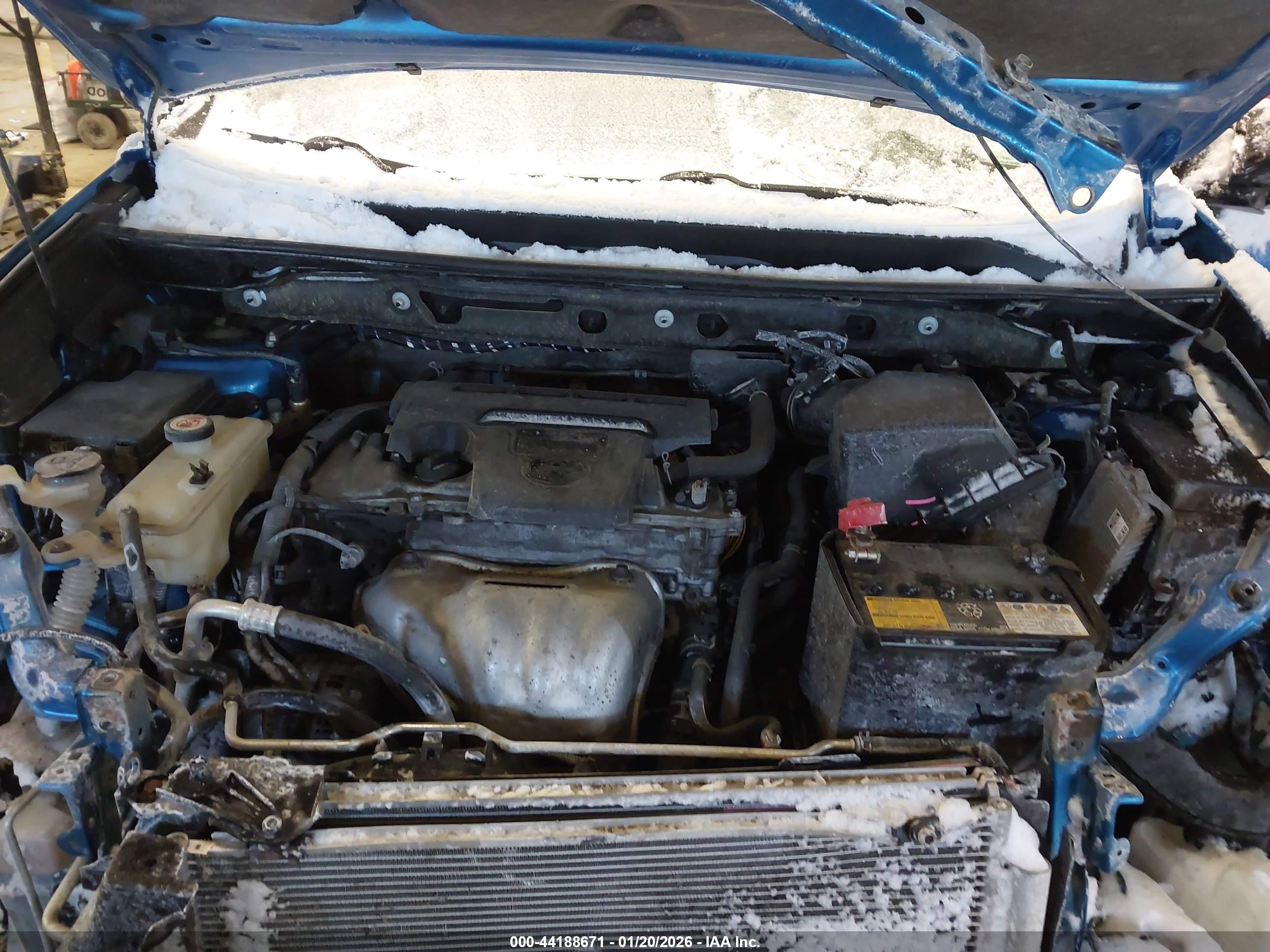 TOYOTA RAV4 image 10