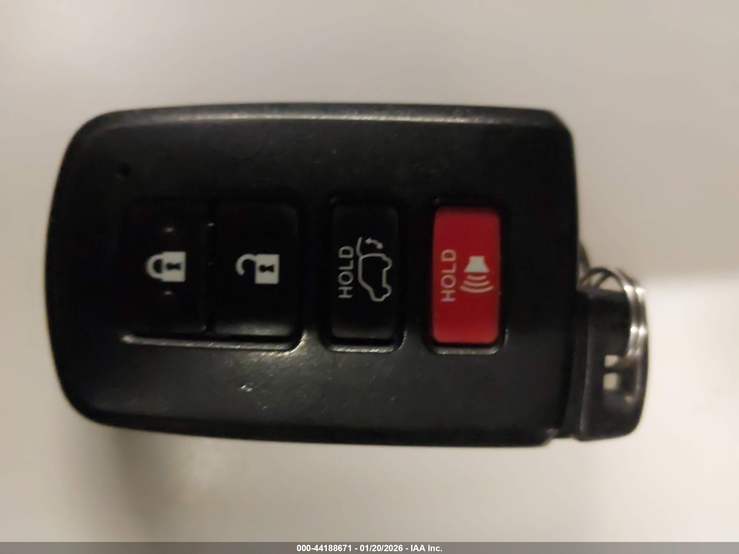 TOYOTA RAV4 image 11