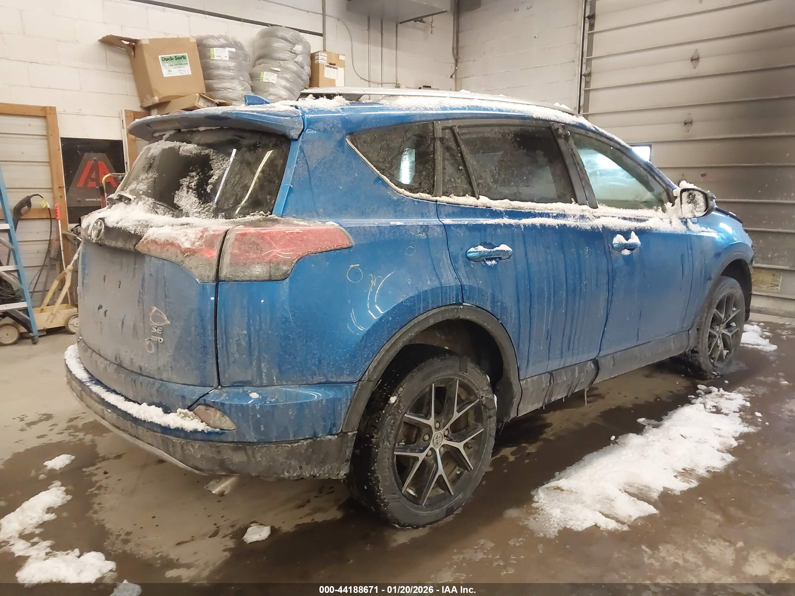 TOYOTA RAV4 image 4