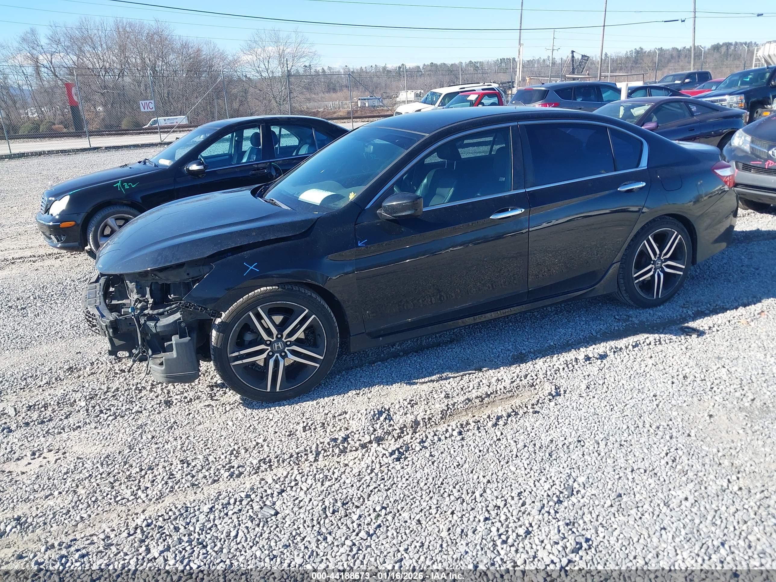HONDA ACCORD image 2
