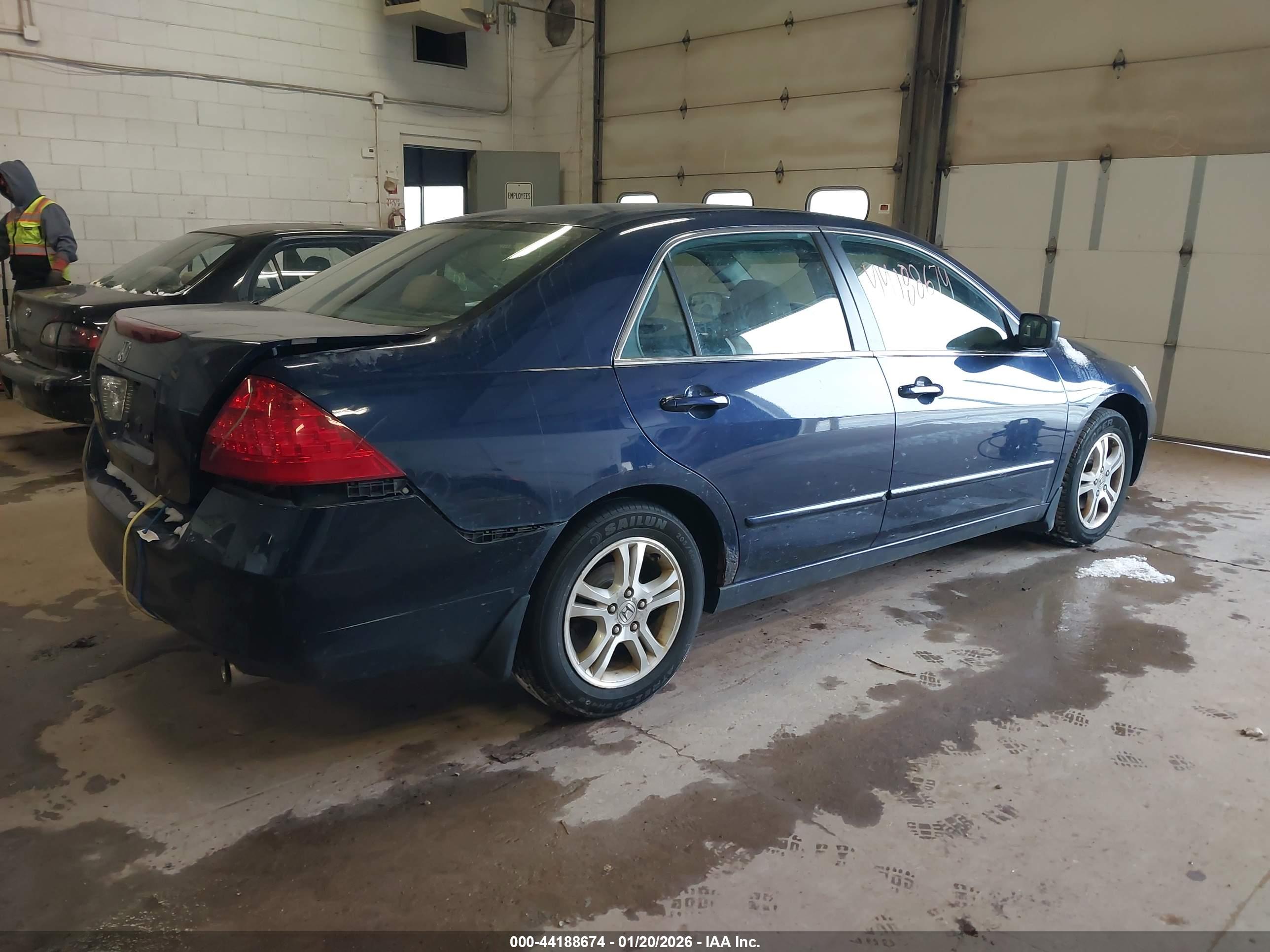 HONDA ACCORD image 4