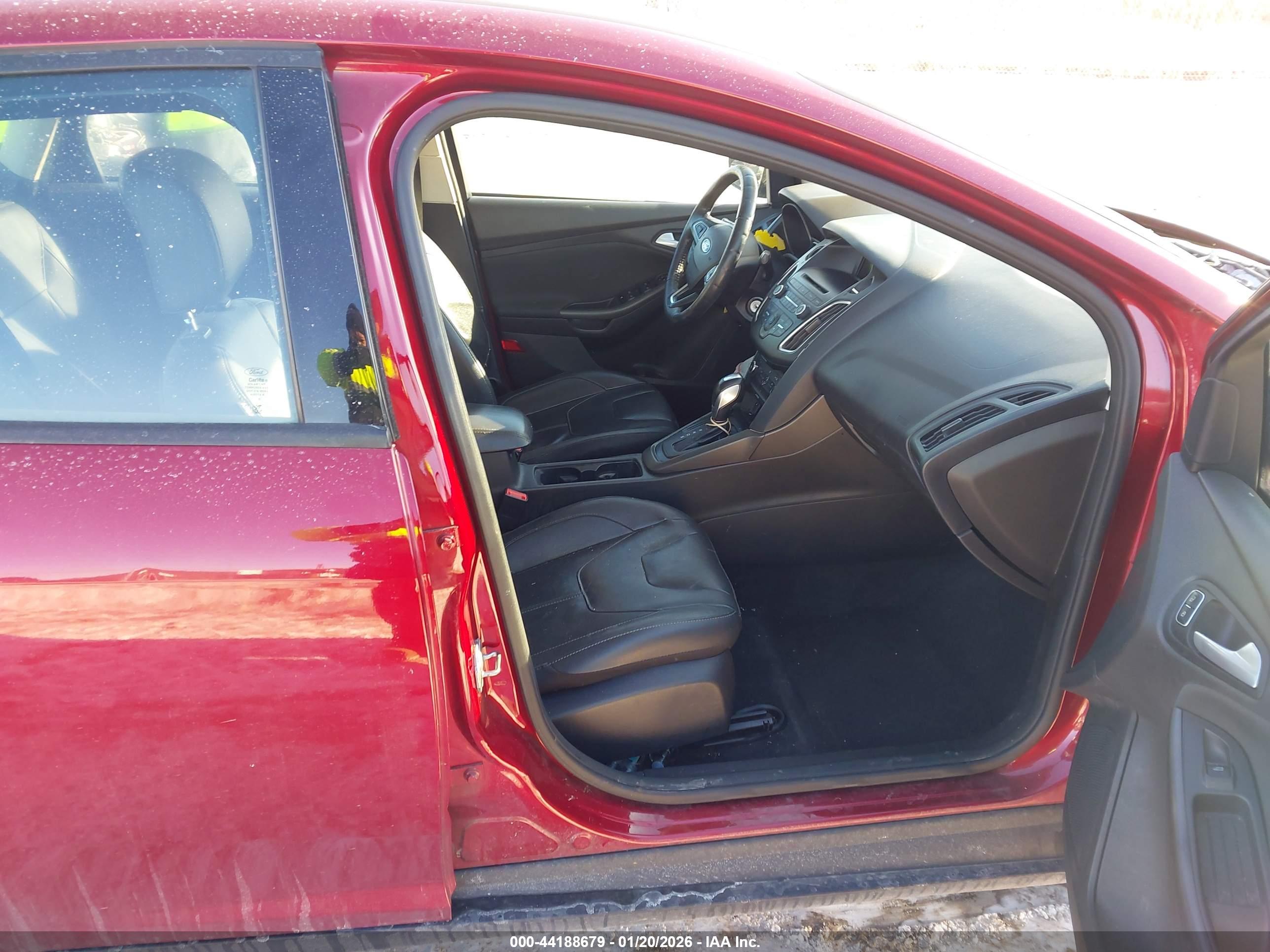 FORD FOCUS image 5