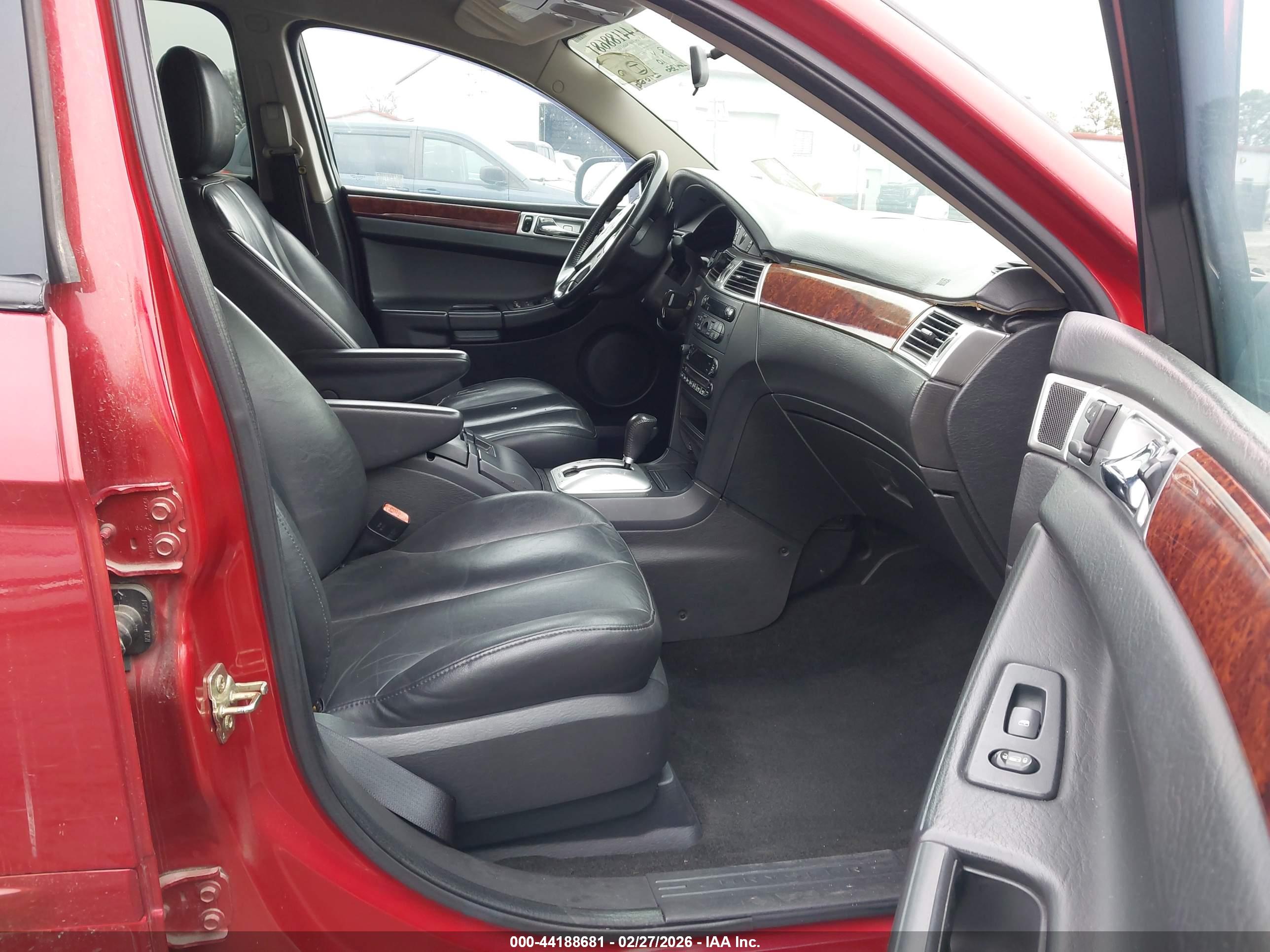 CHRYSLER PACIFICA image 5
