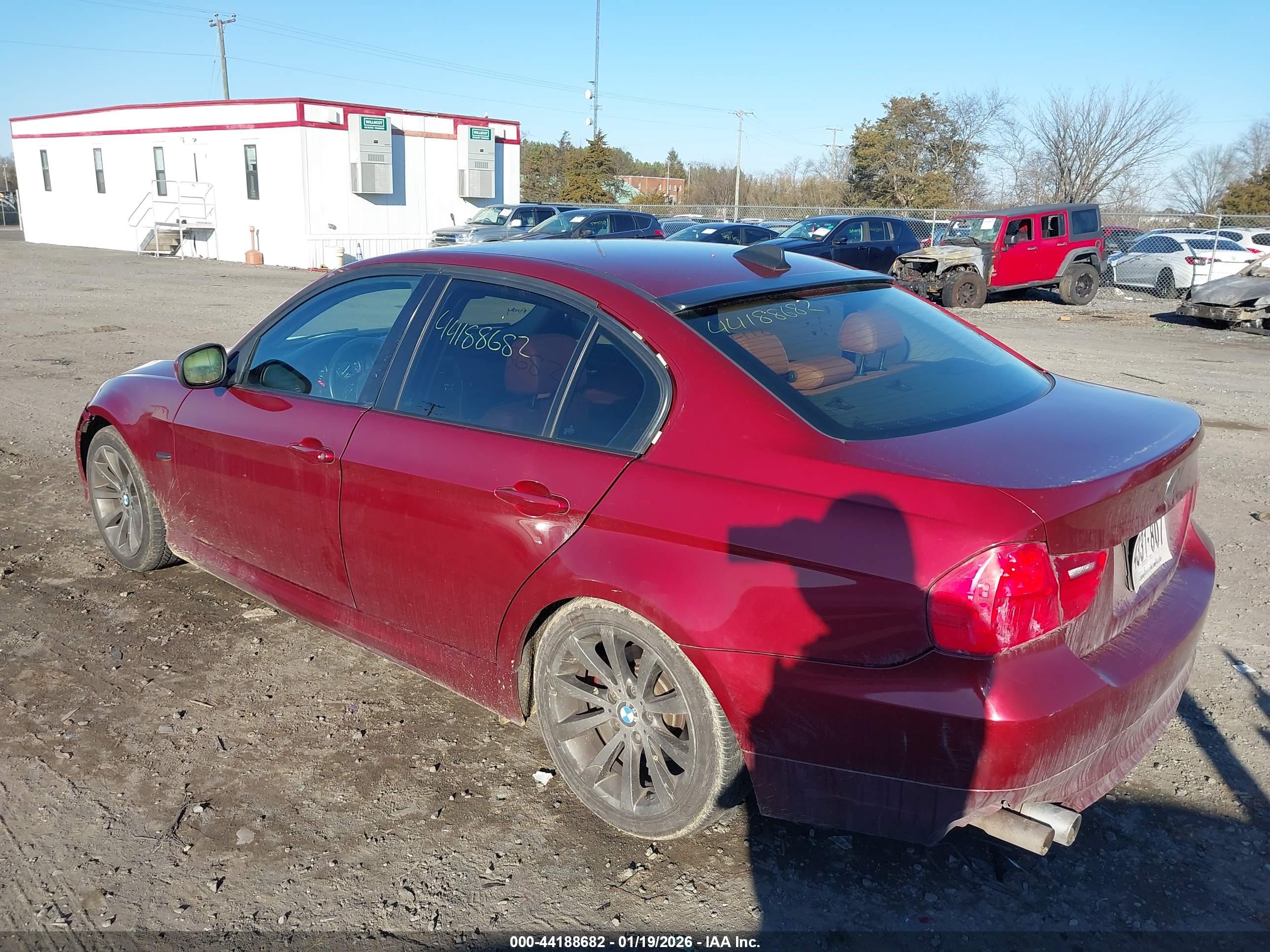 BMW 328I image 3