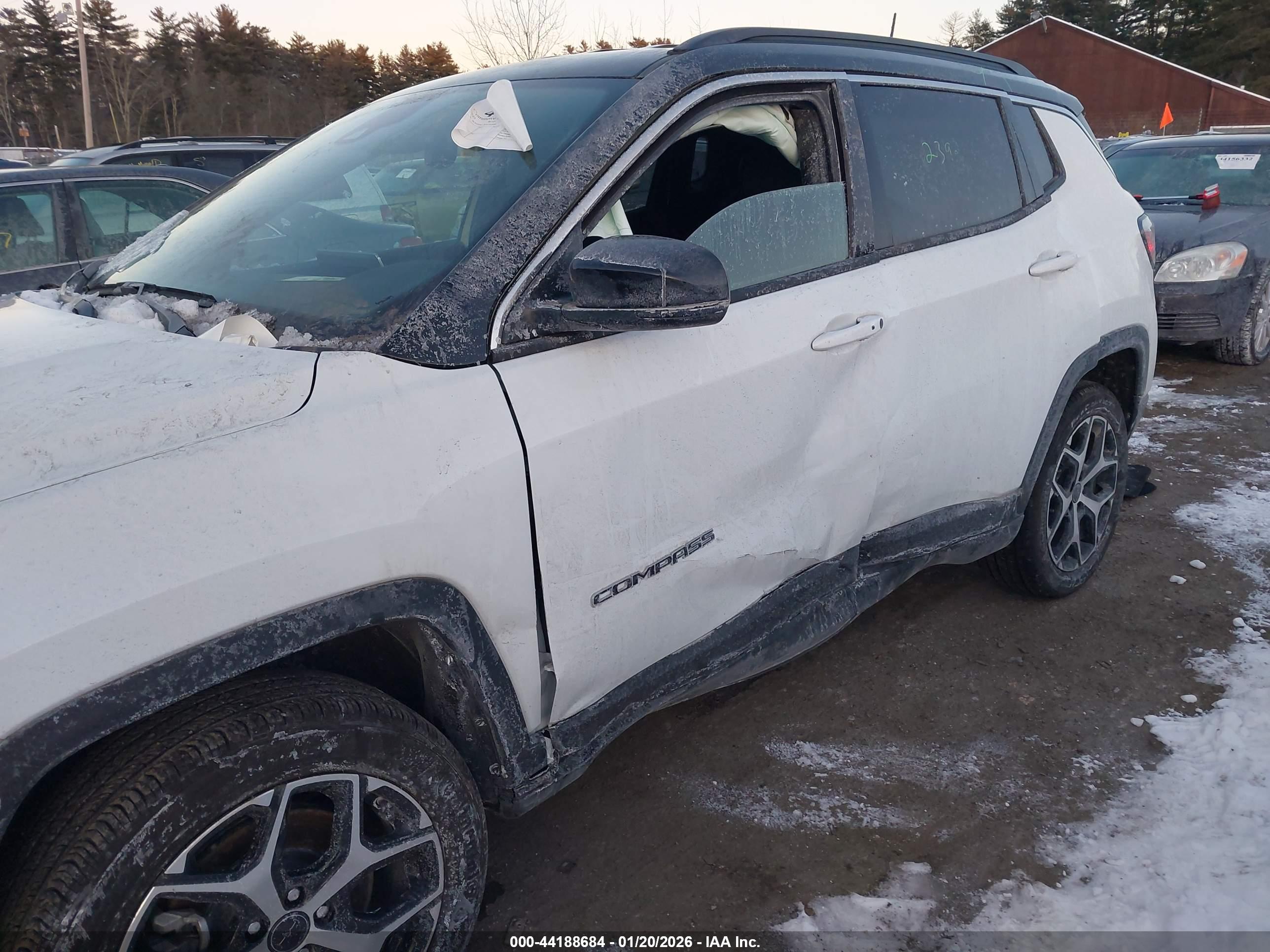 JEEP COMPASS image 6