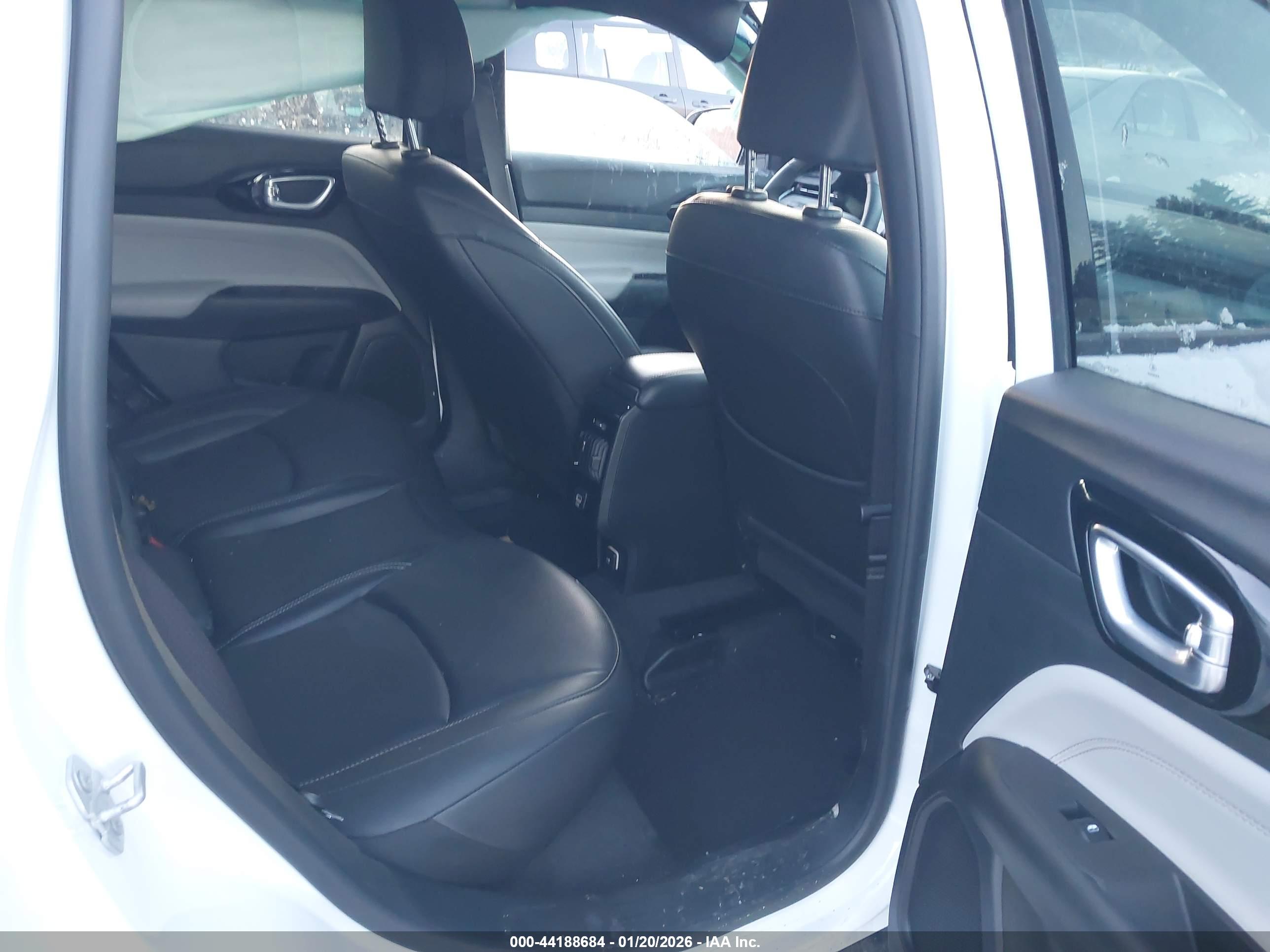 JEEP COMPASS image 8