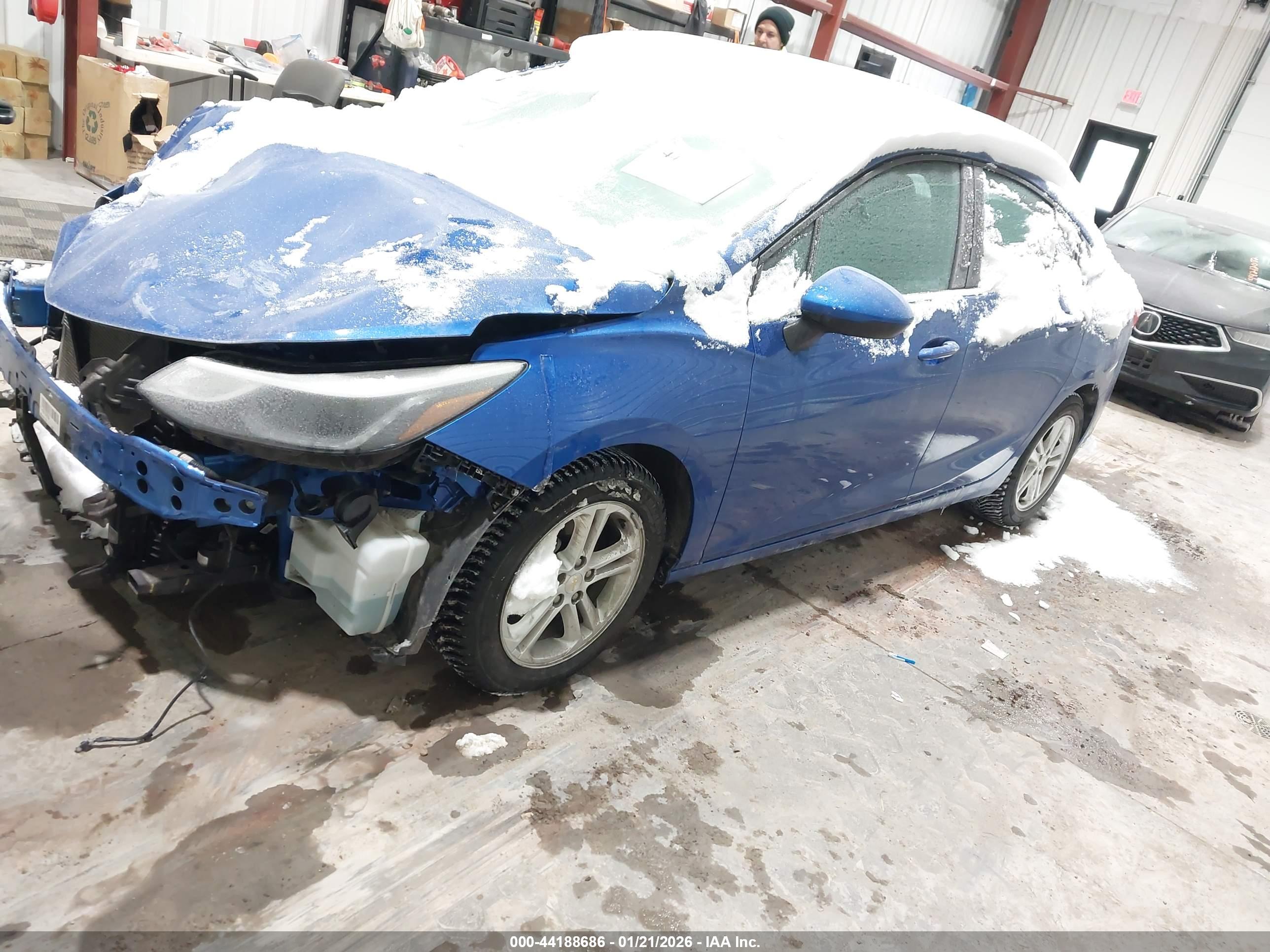 CHEVROLET CRUZE image 2