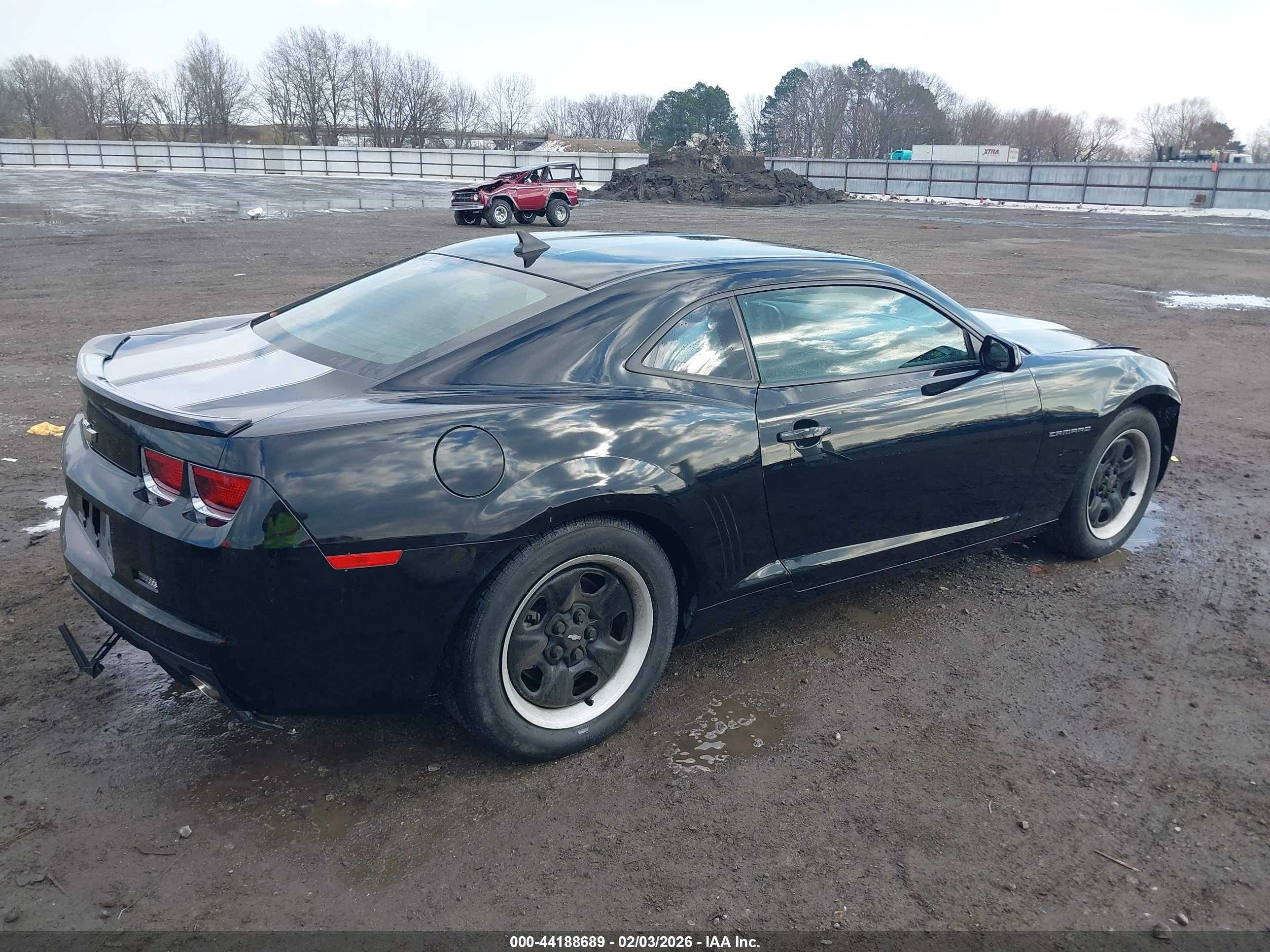 CHEVROLET CAMARO image 4
