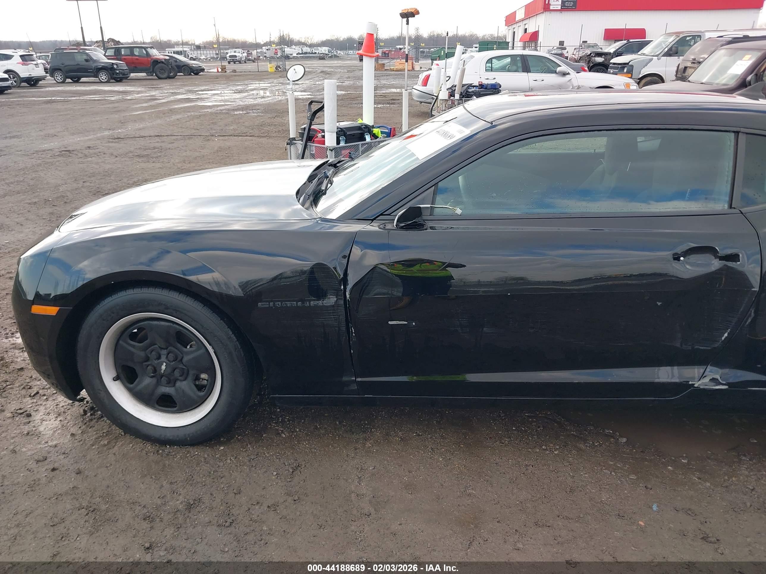 CHEVROLET CAMARO image 6