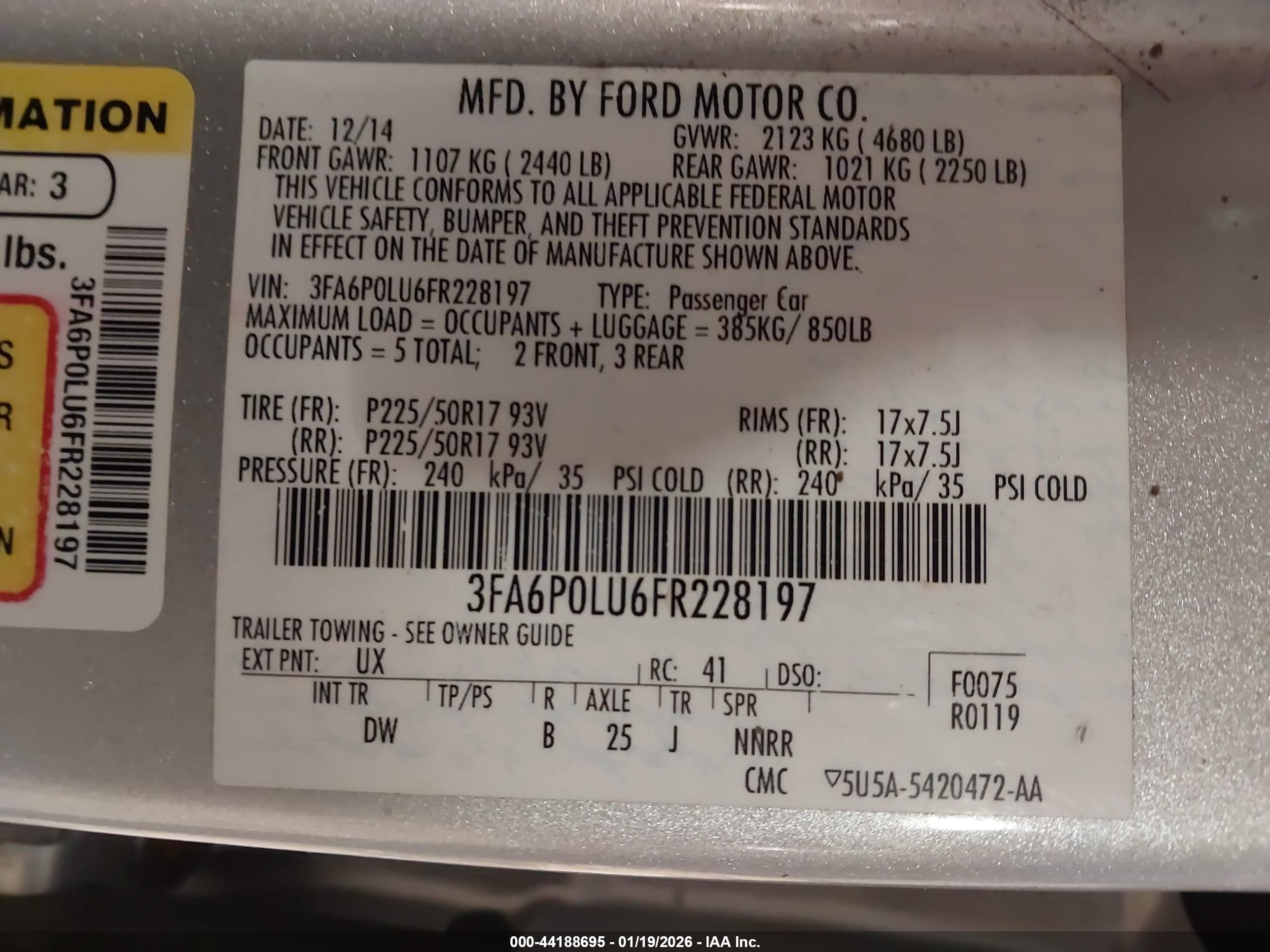 FORD FUSION image 9