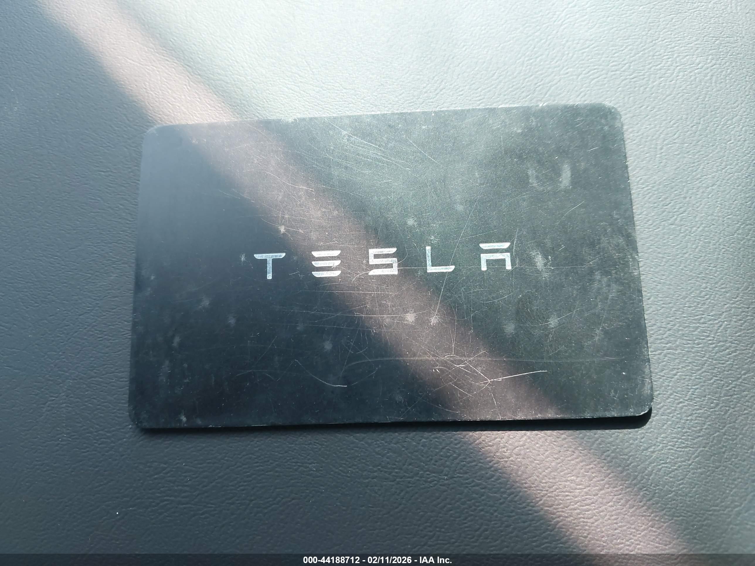 TESLA MODEL image 11