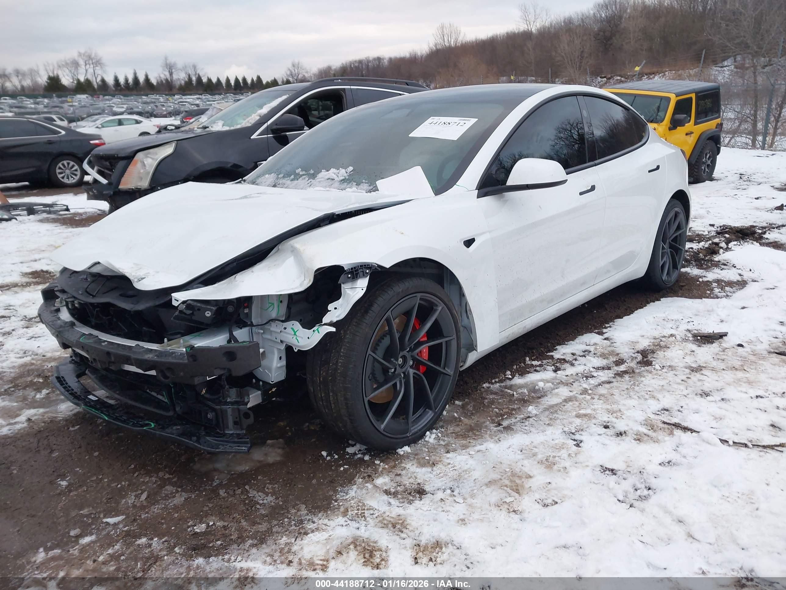 TESLA MODEL image 2