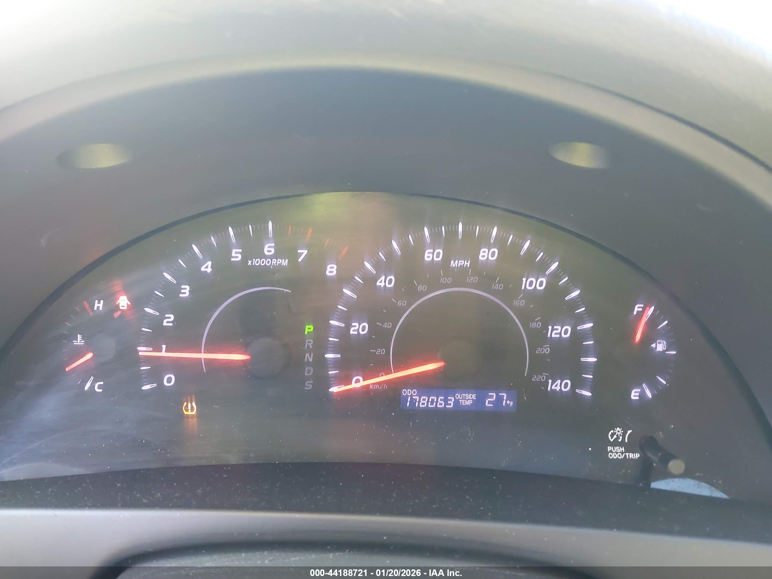 TOYOTA CAMRY image 7