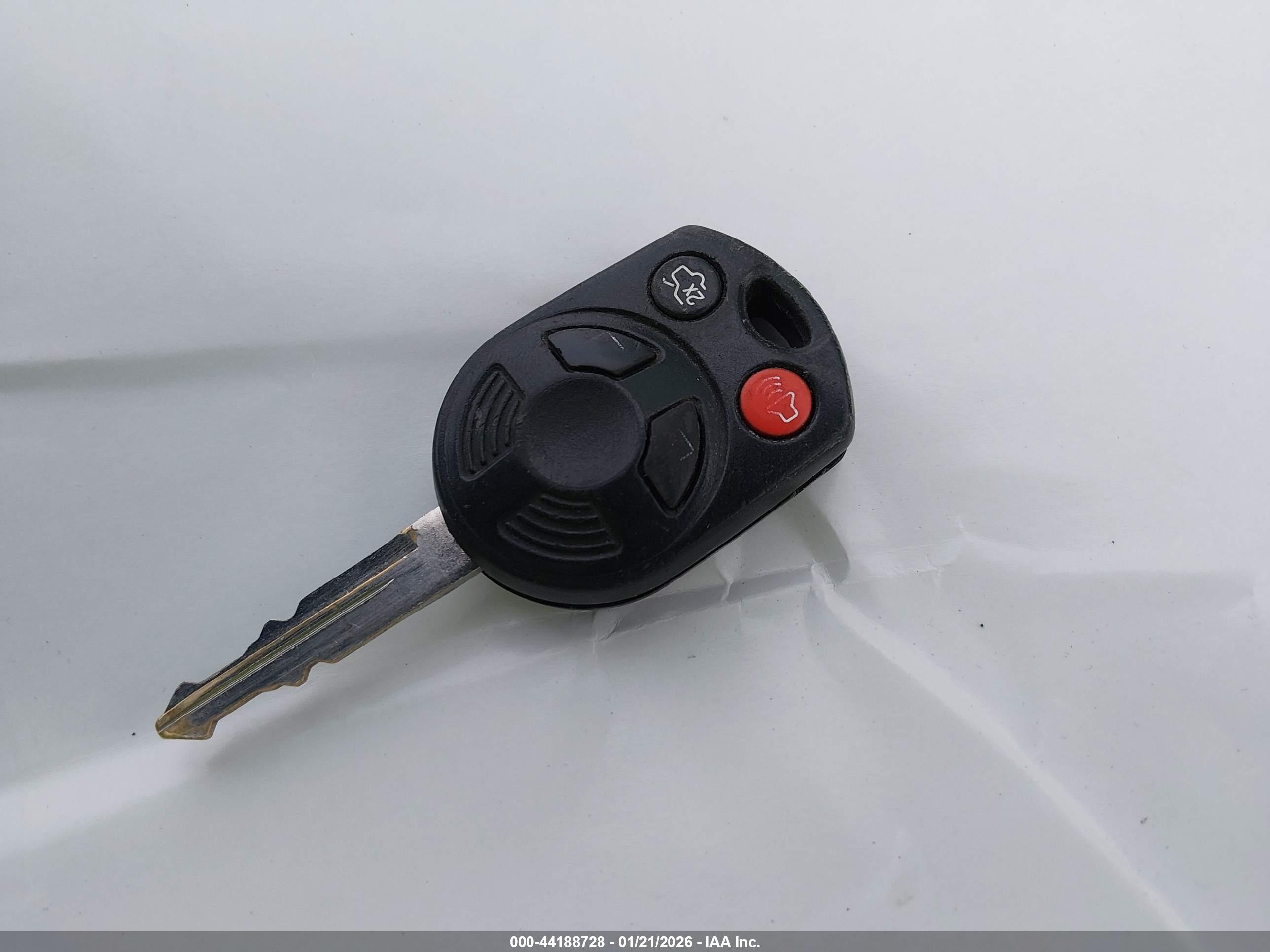 FORD FUSION image 11
