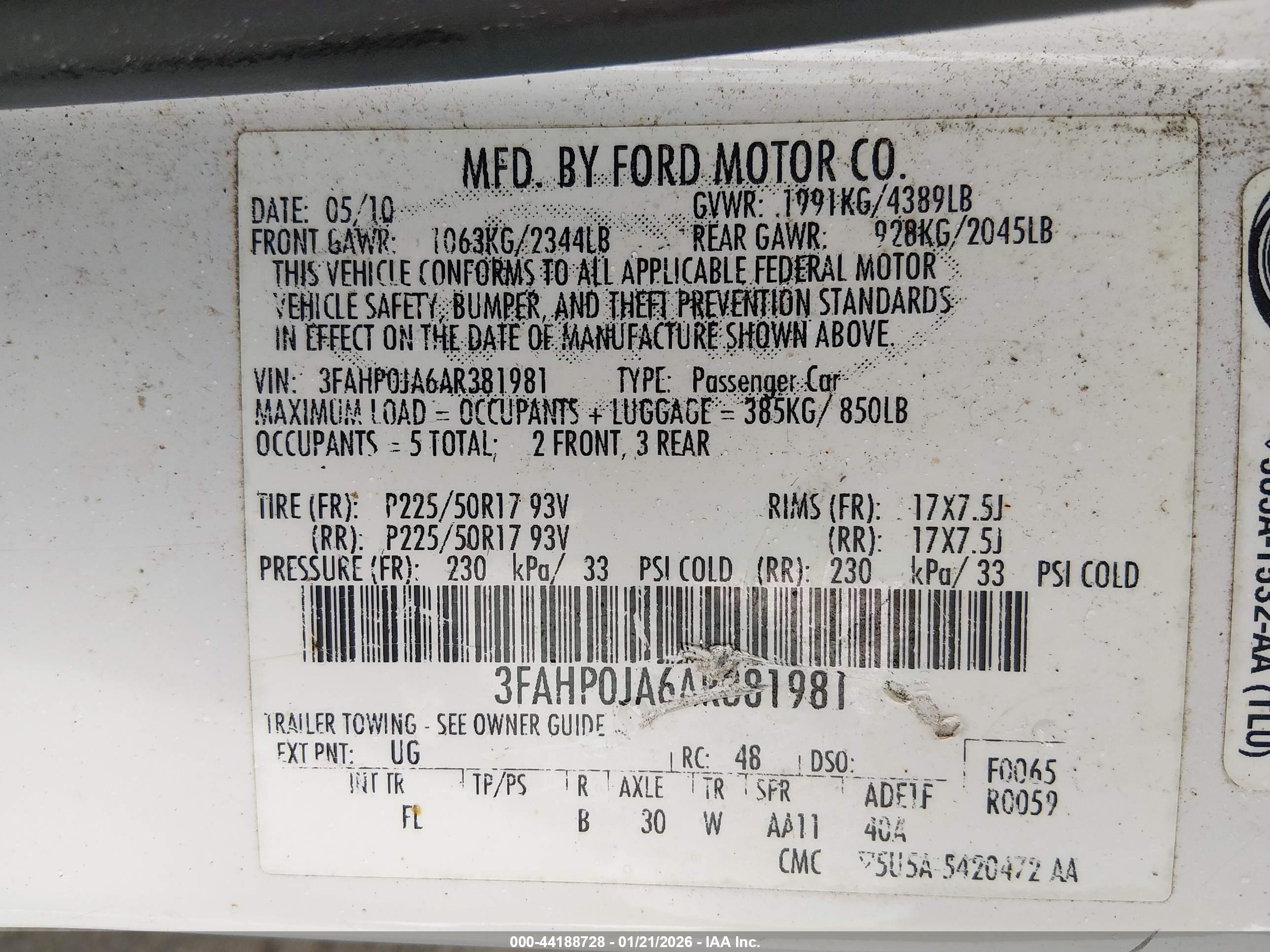 FORD FUSION image 9