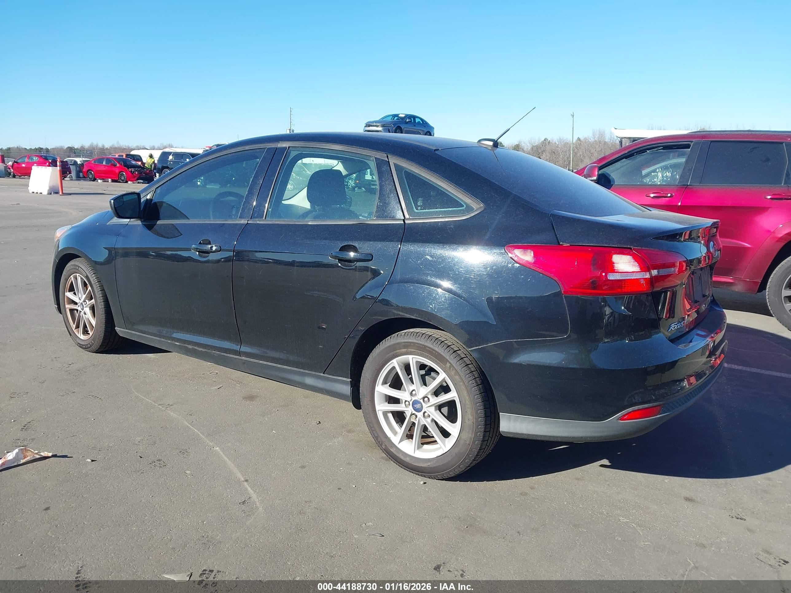 FORD FOCUS image 3