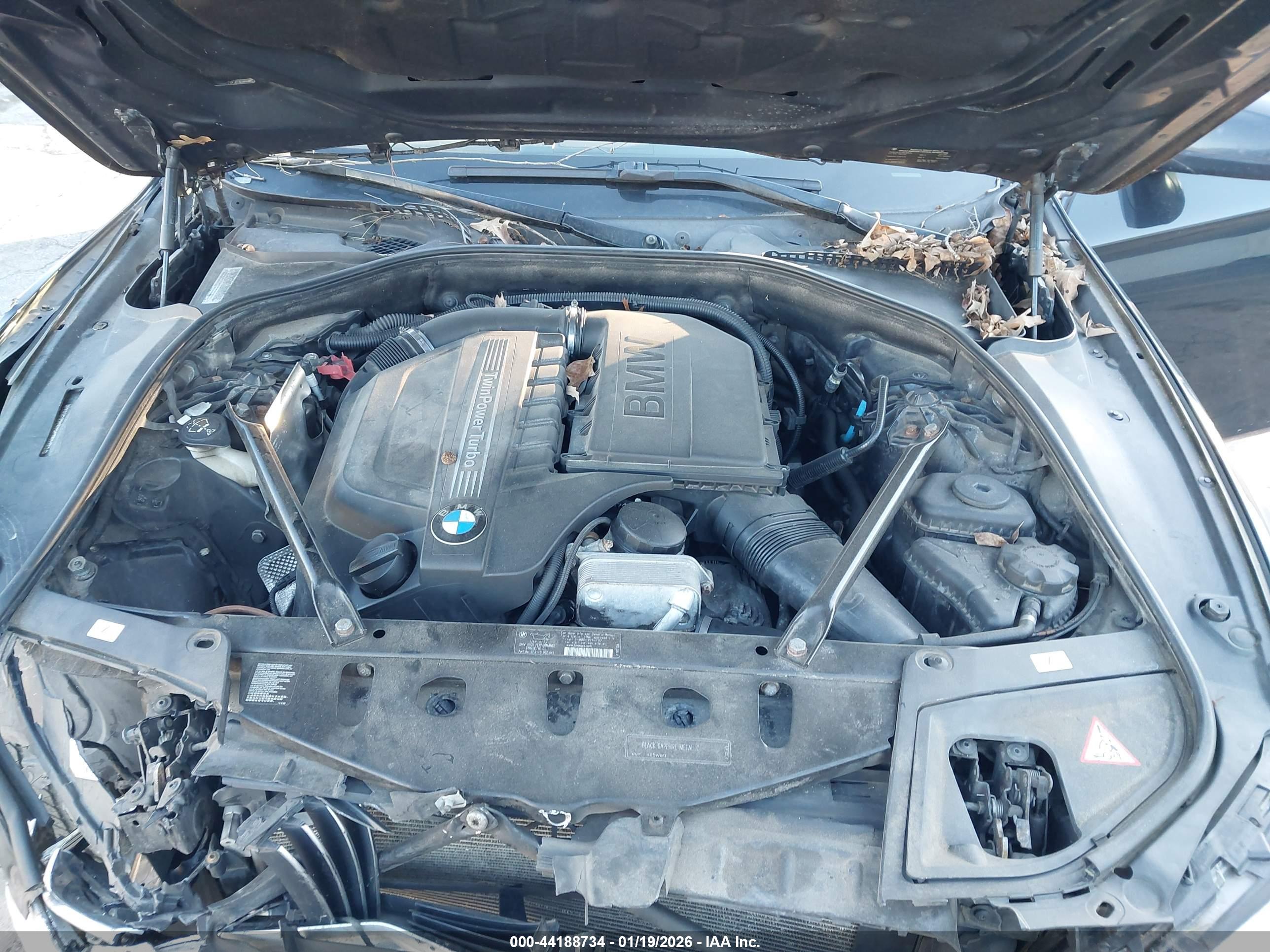 BMW 535I image 10