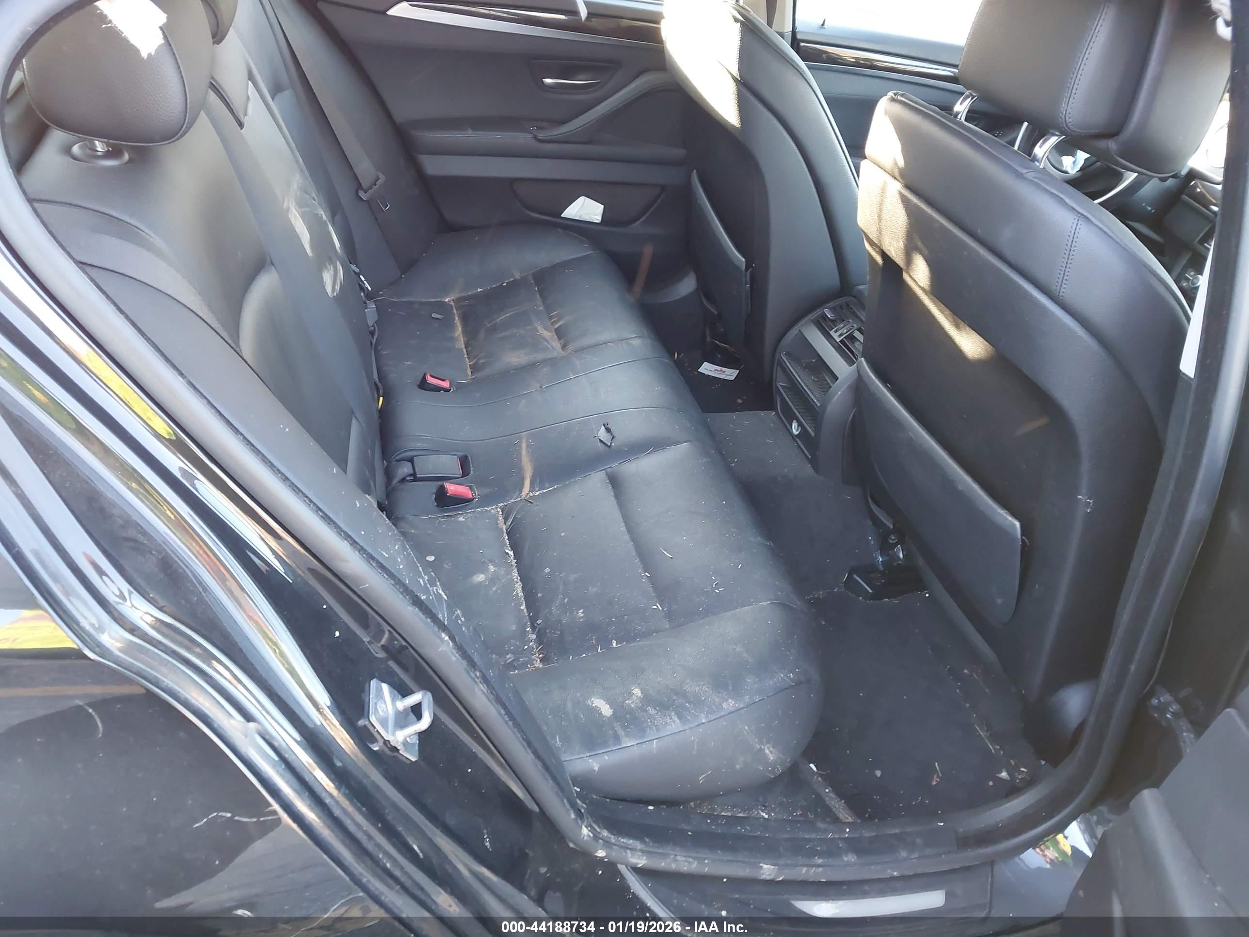 BMW 535I image 8