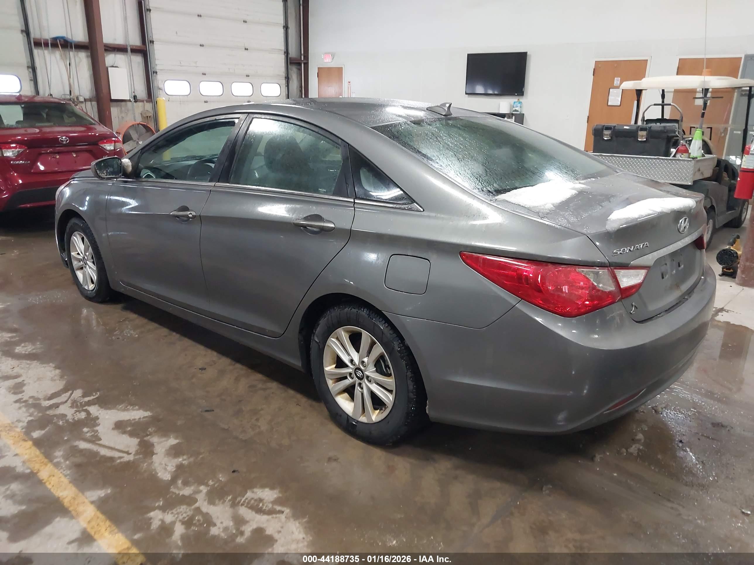 HYUNDAI SONATA image 3