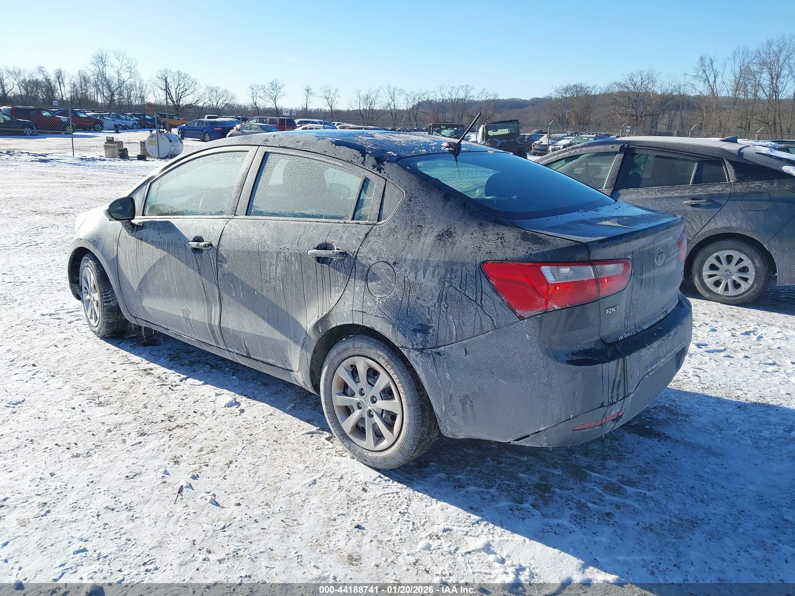 KIA RIO image 3