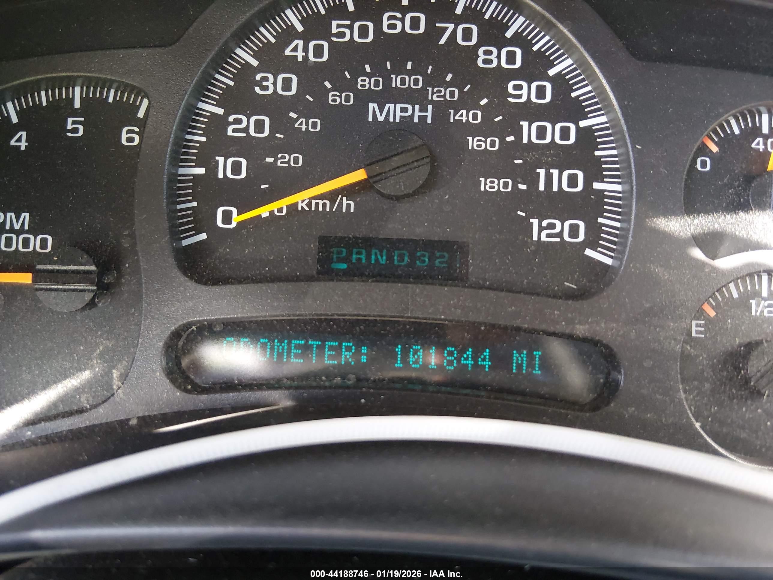 CHEVROLET SILVERADO image 7