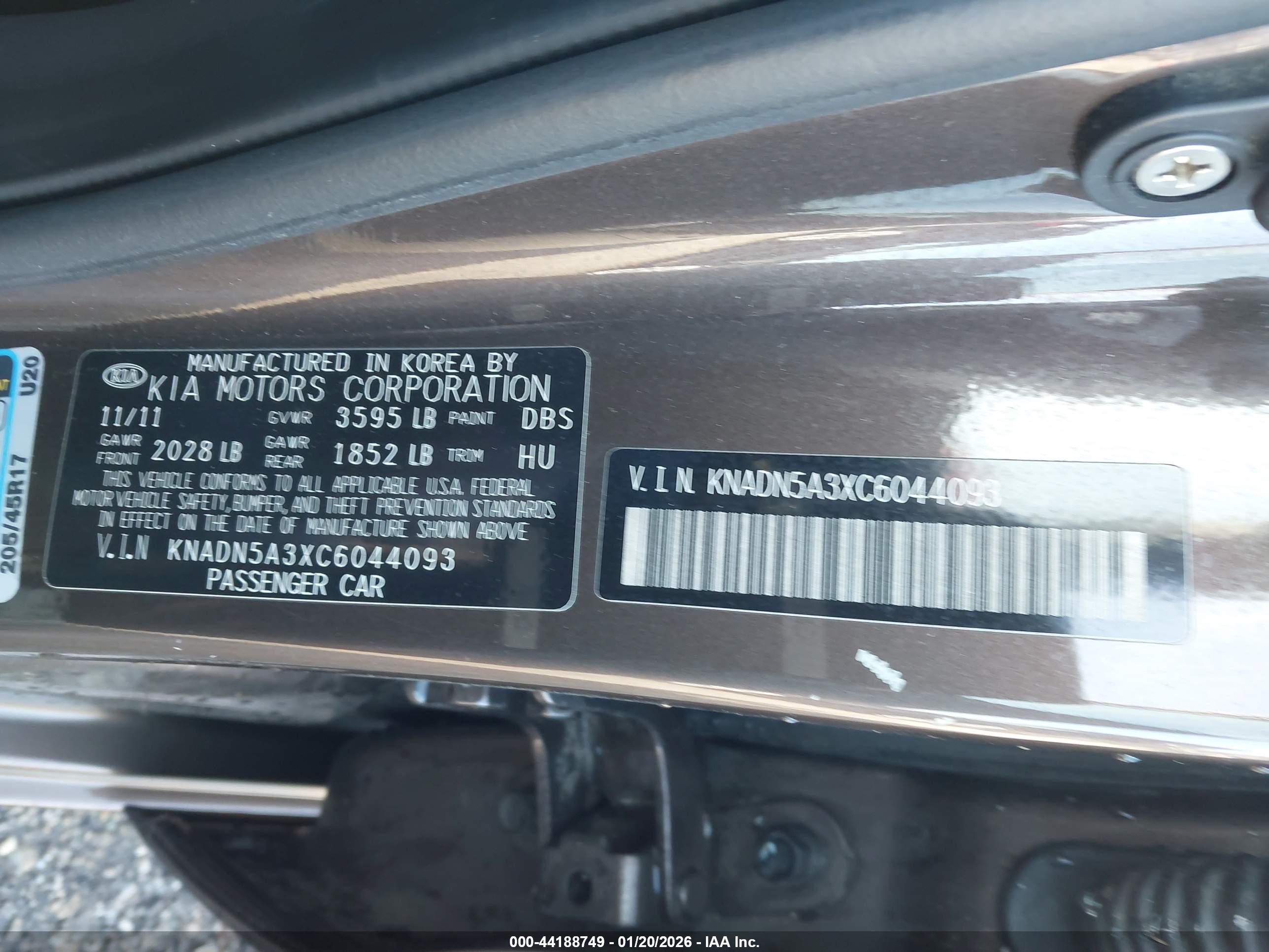 KIA RIO5 image 9