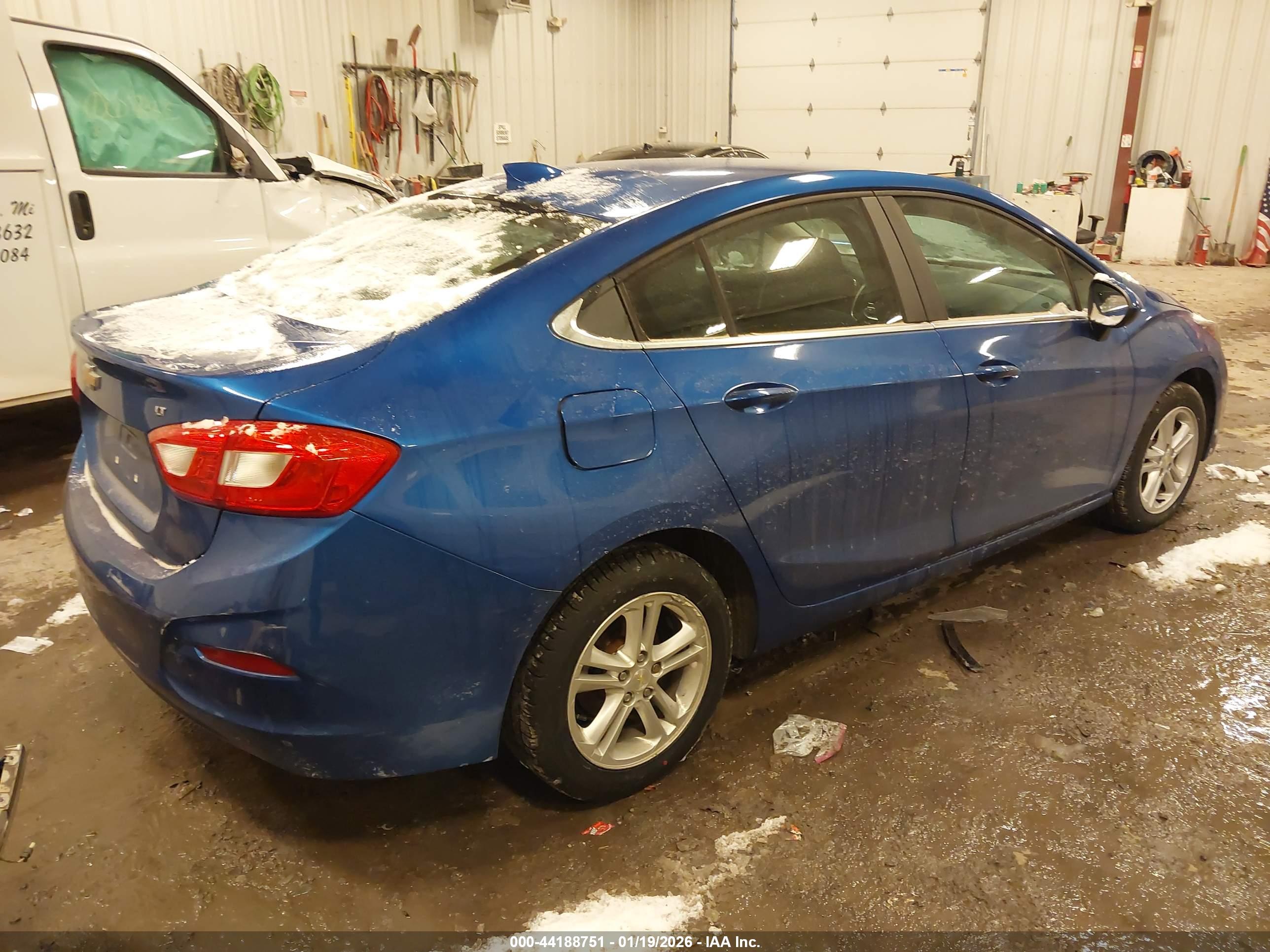 CHEVROLET CRUZE image 4