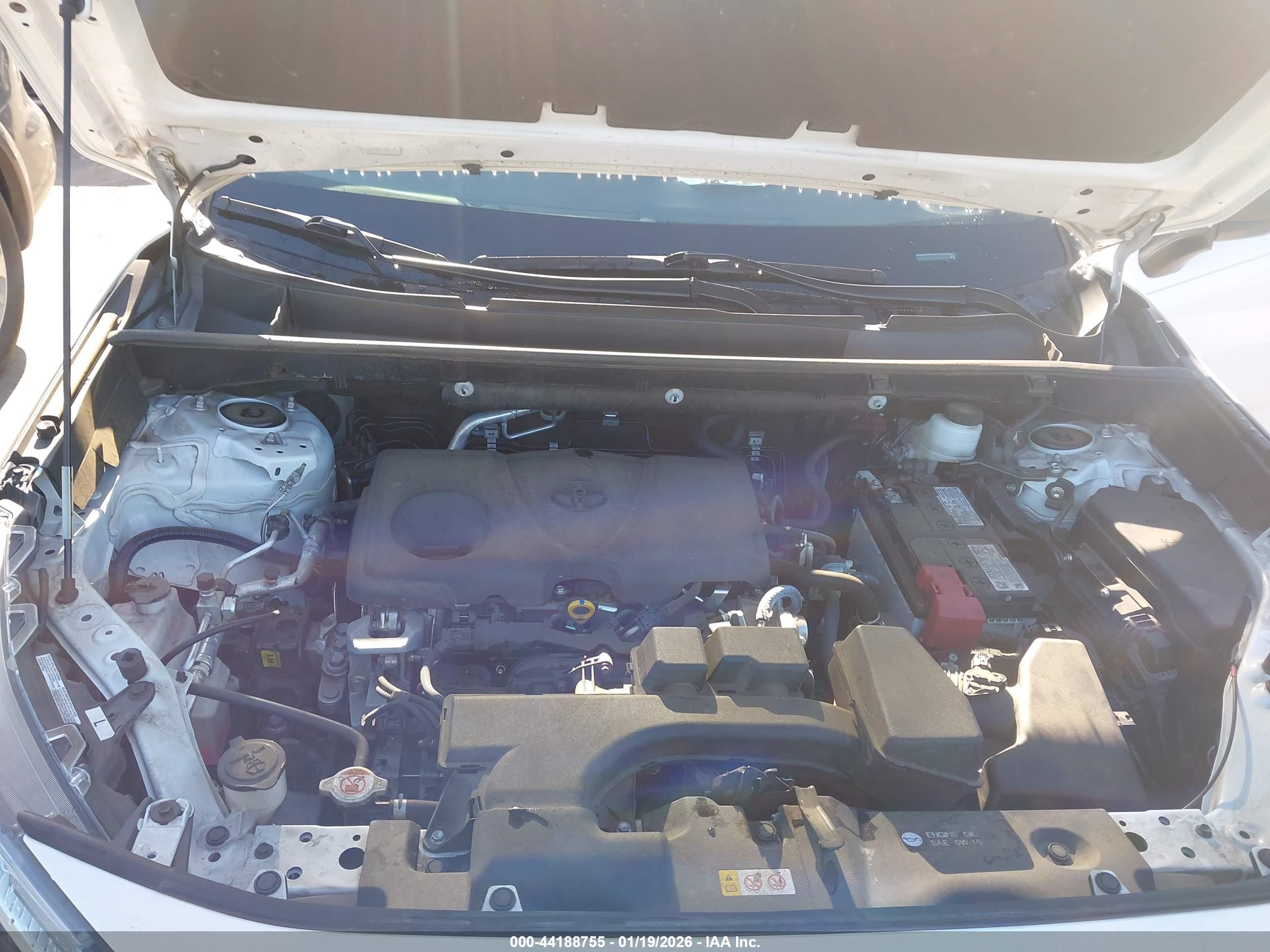 TOYOTA RAV4 image 10
