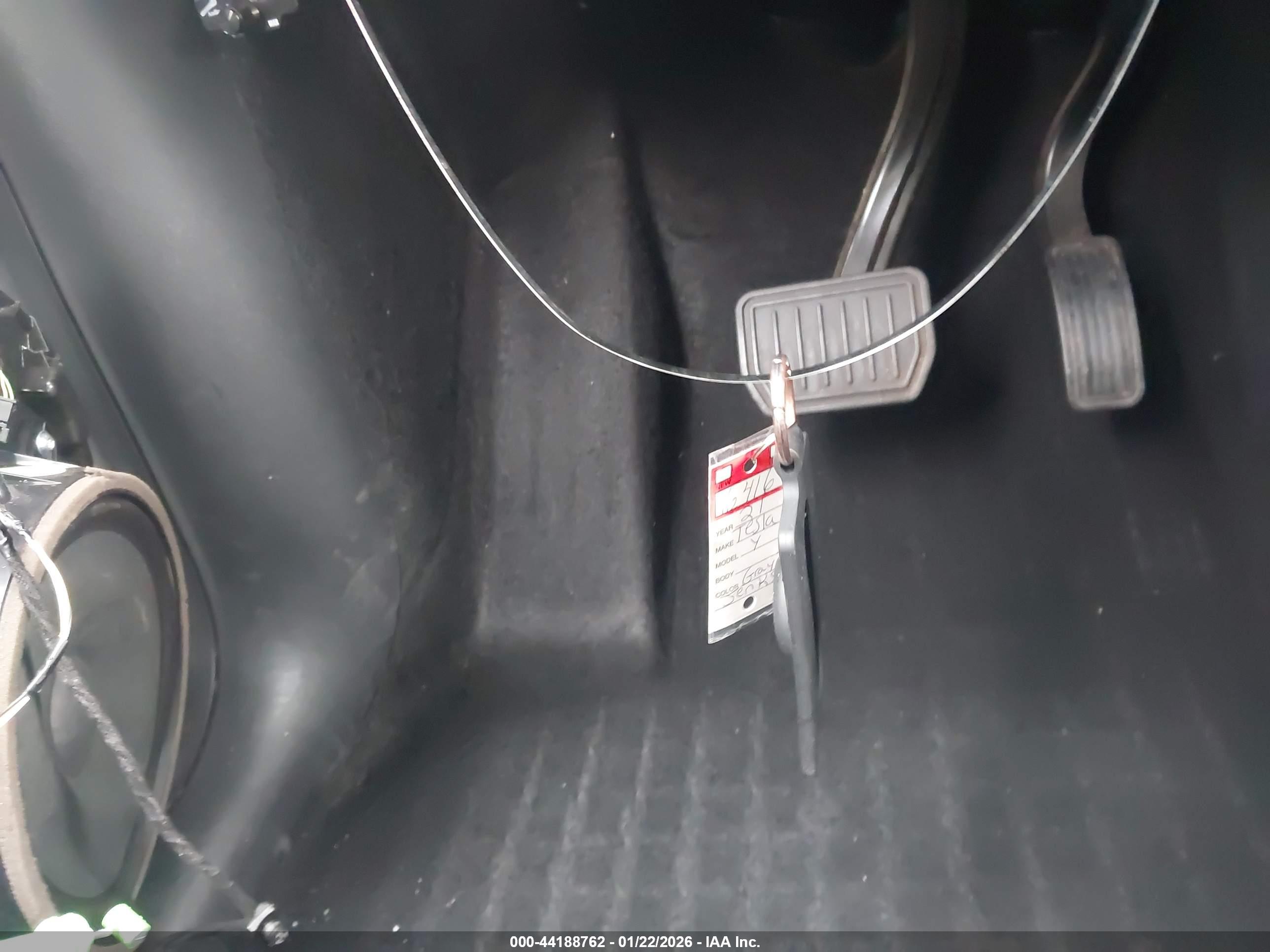 TESLA MODEL image 11