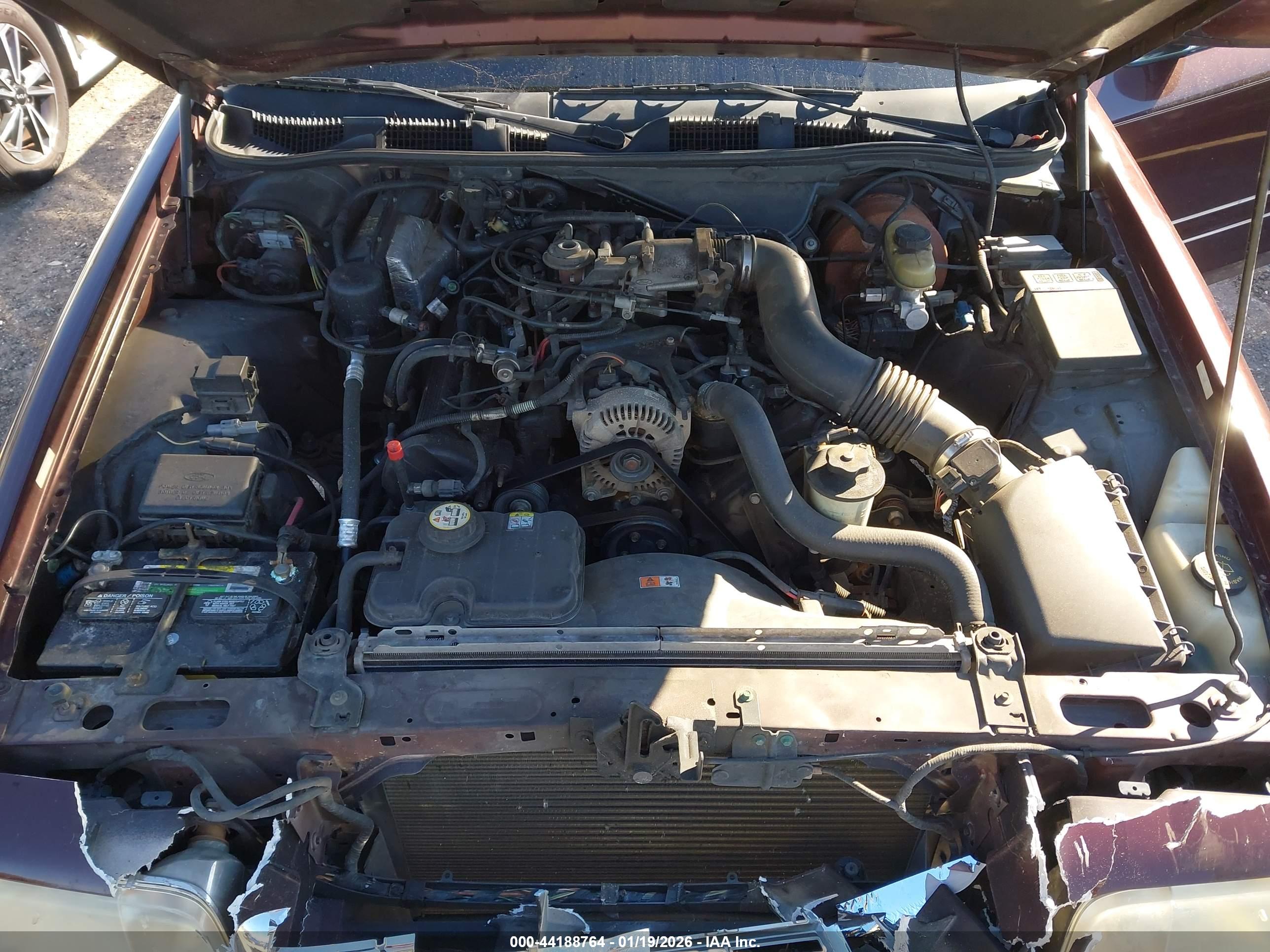 FORD CROWN image 10