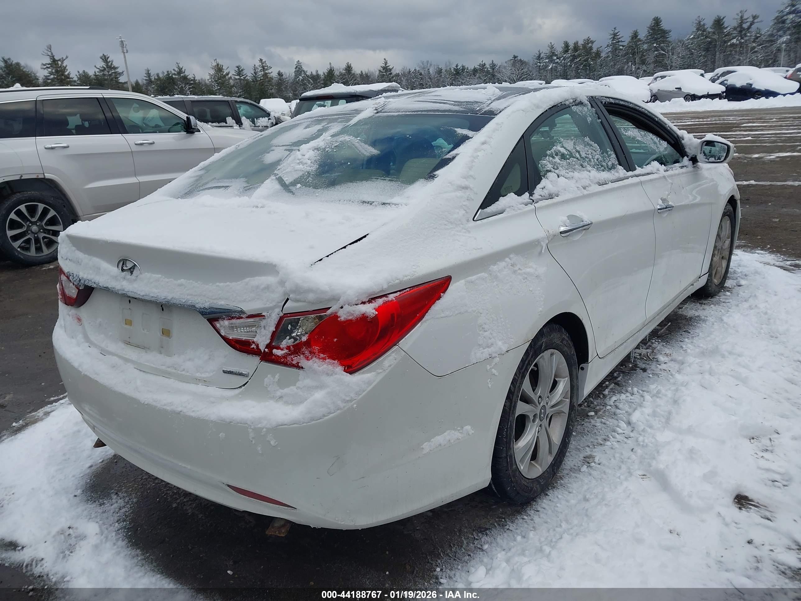 HYUNDAI SONATA image 4
