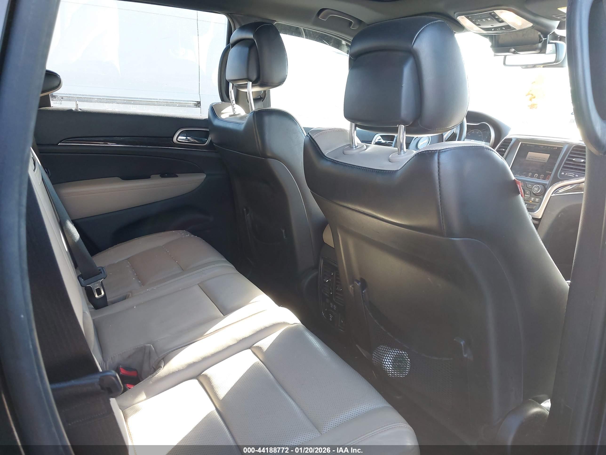 JEEP GRAND image 8
