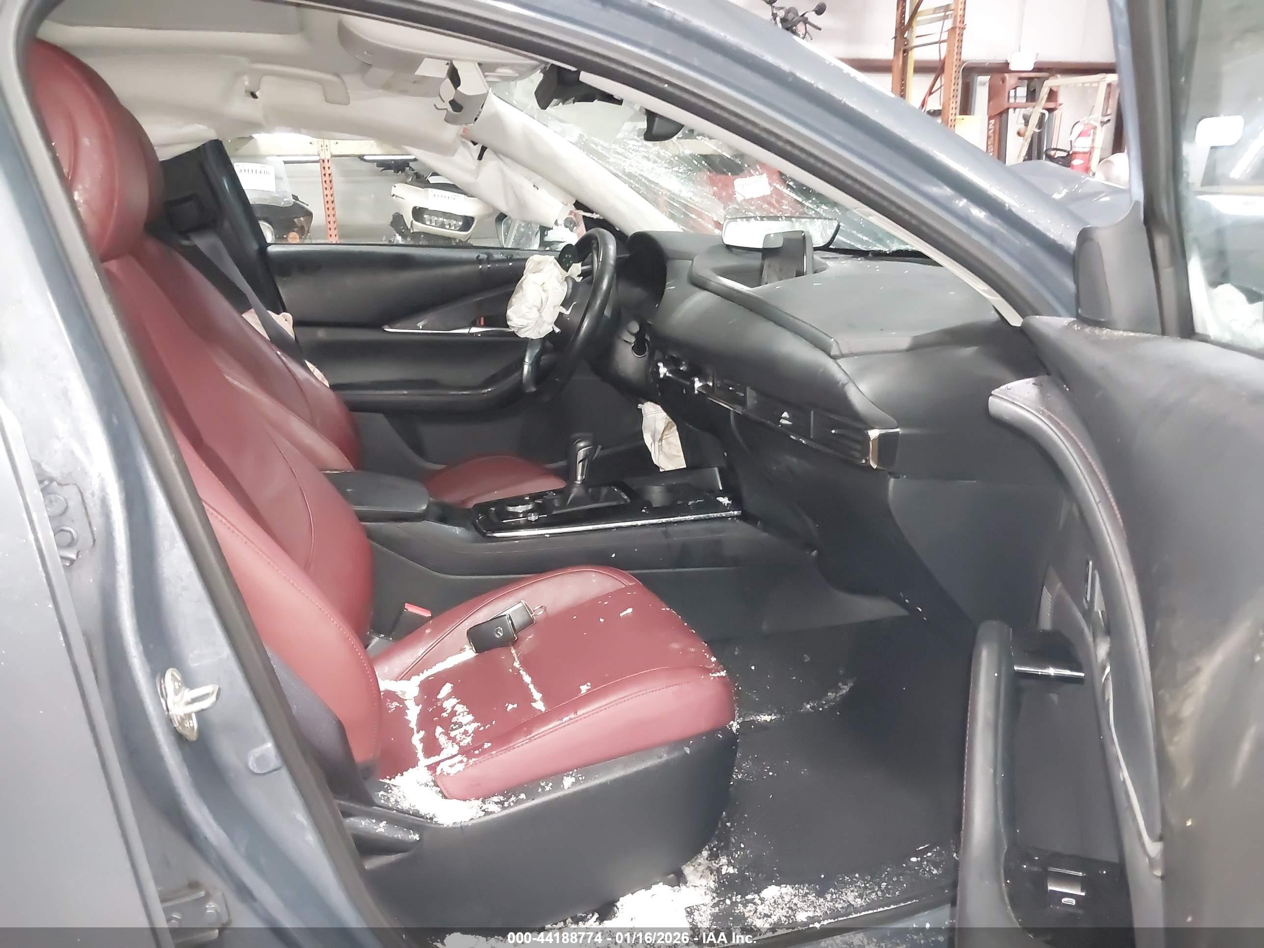 MAZDA CX-30 image 5