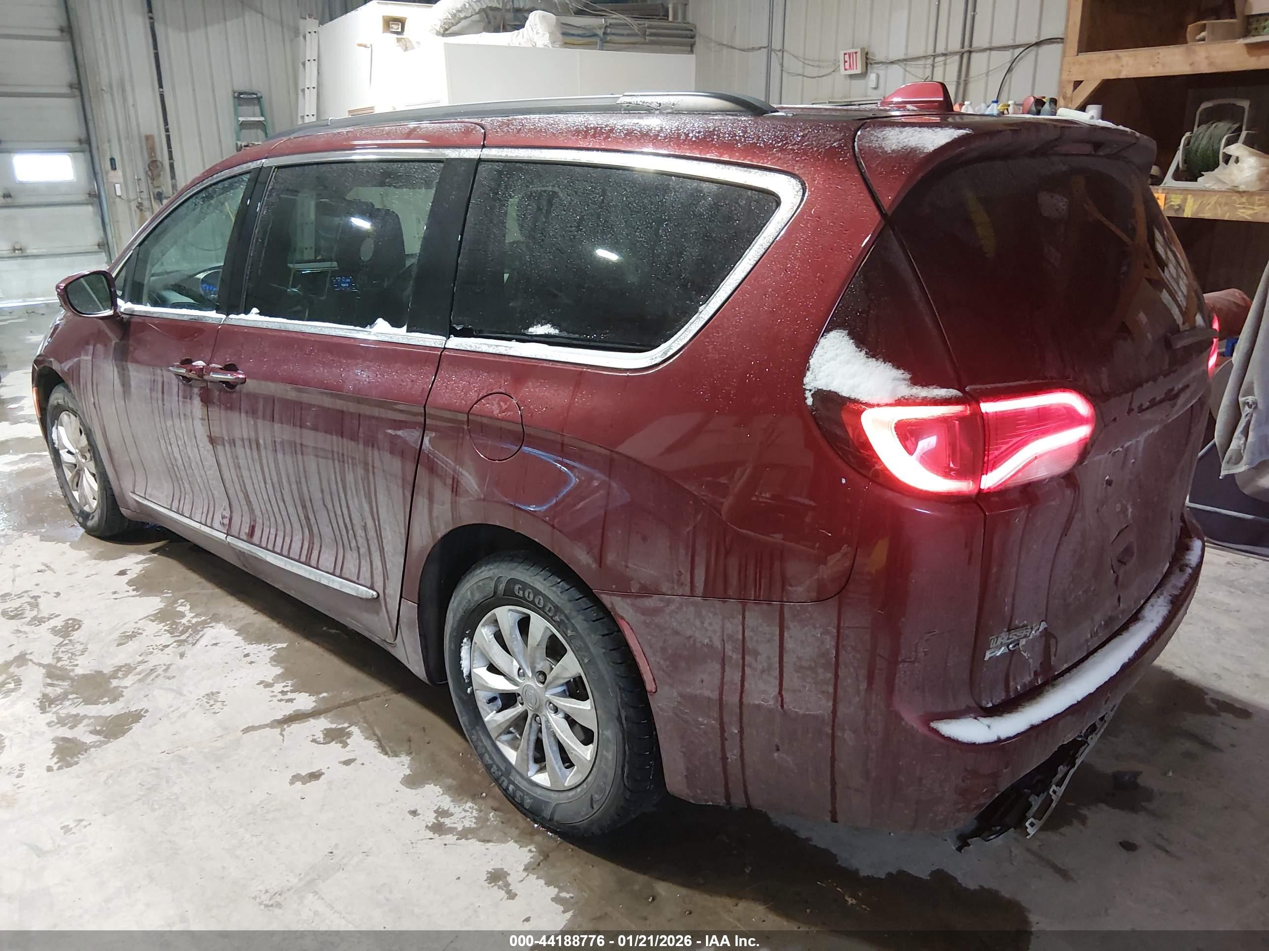 CHRYSLER PACIFICA image 3