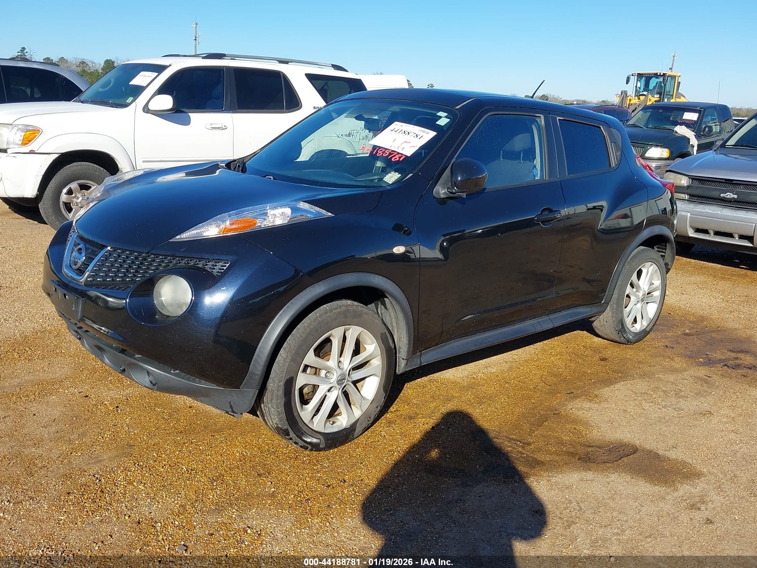 NISSAN JUKE image 2