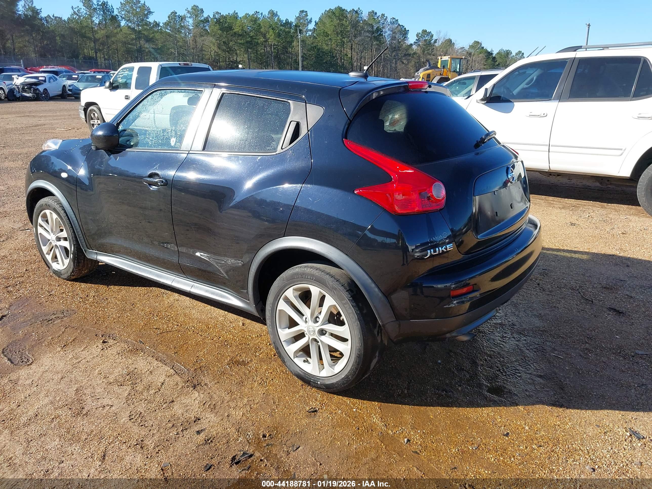 NISSAN JUKE image 3