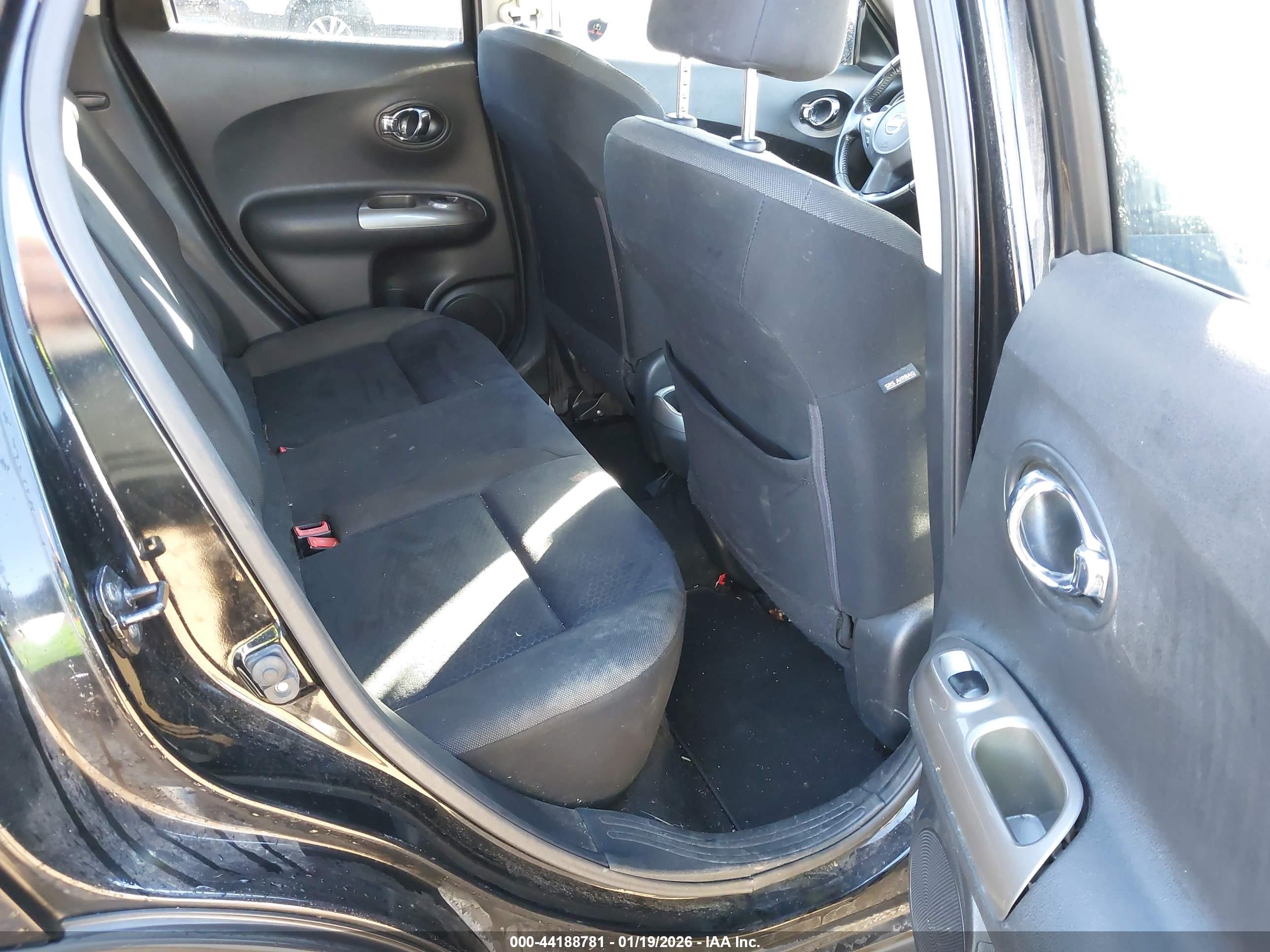 NISSAN JUKE image 8